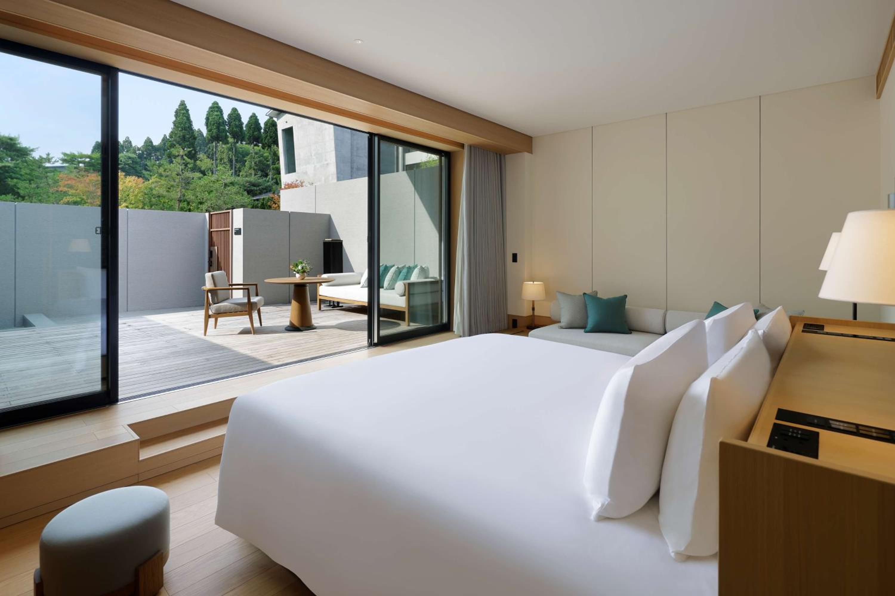 Poolside Terrace Room - Photo 1