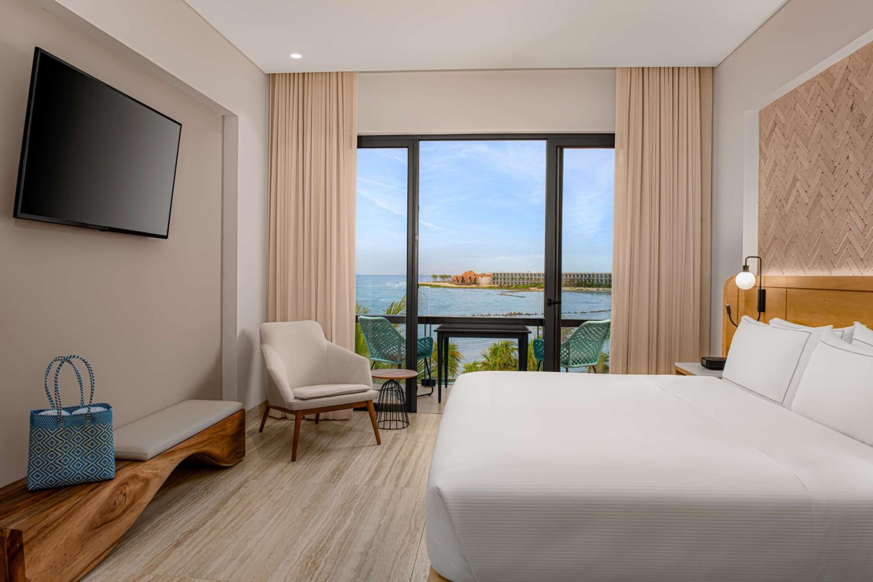 Enclave King Room with Ocean View - Photo 1