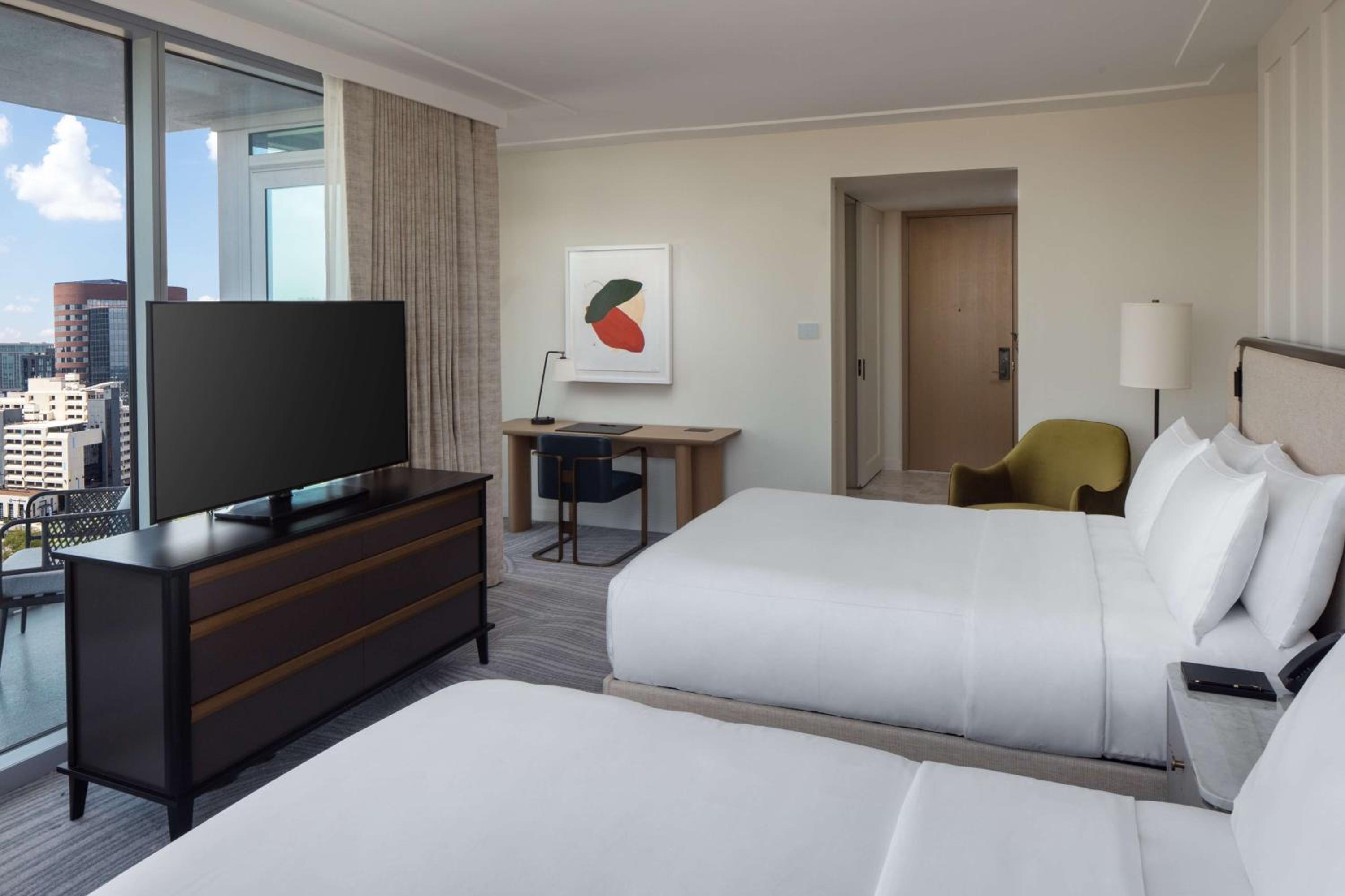 Queen Room with Two Queen Beds and Balcony - Photo 2