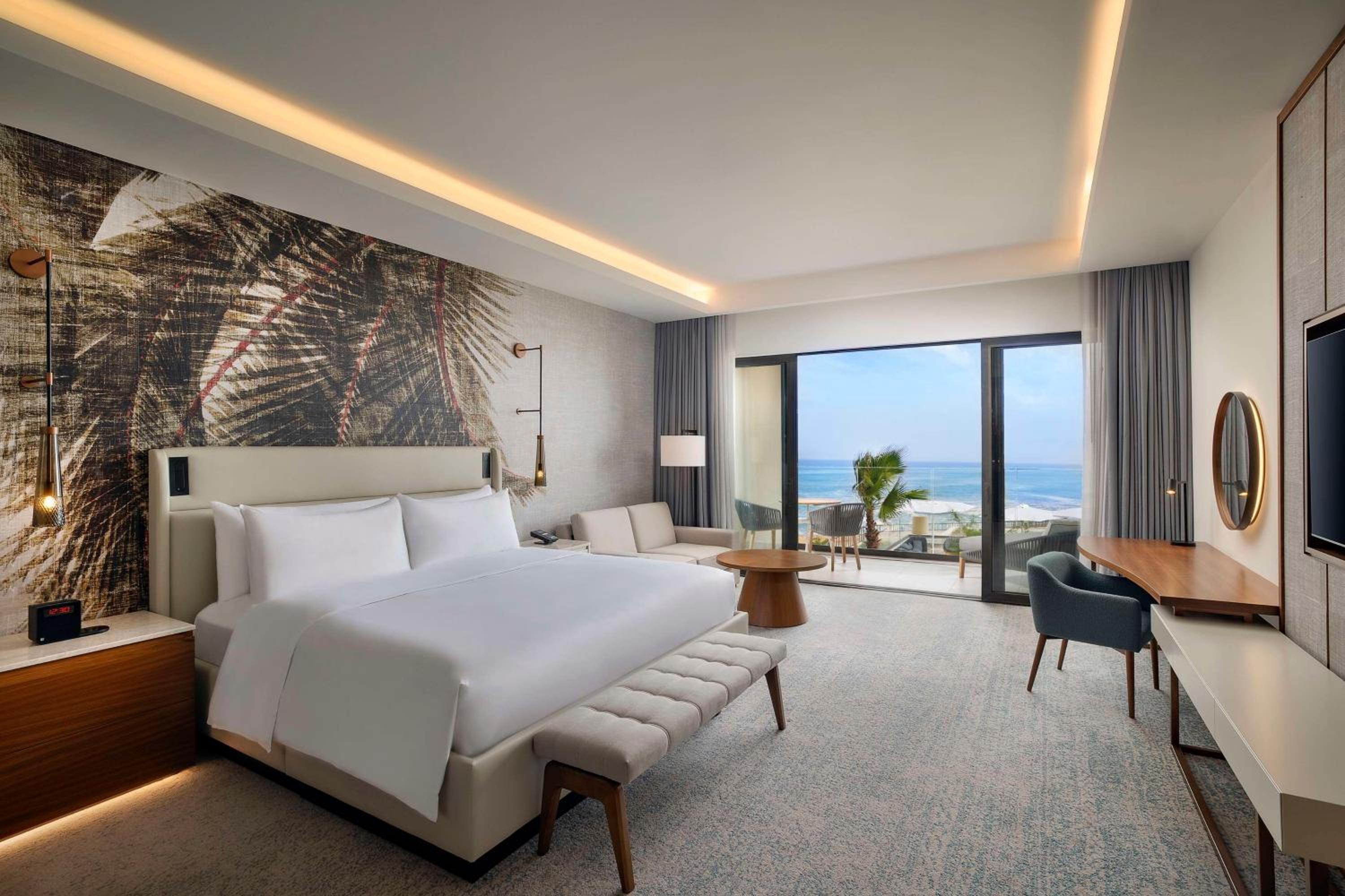 Premier King Room with Ocean View - Photo 1