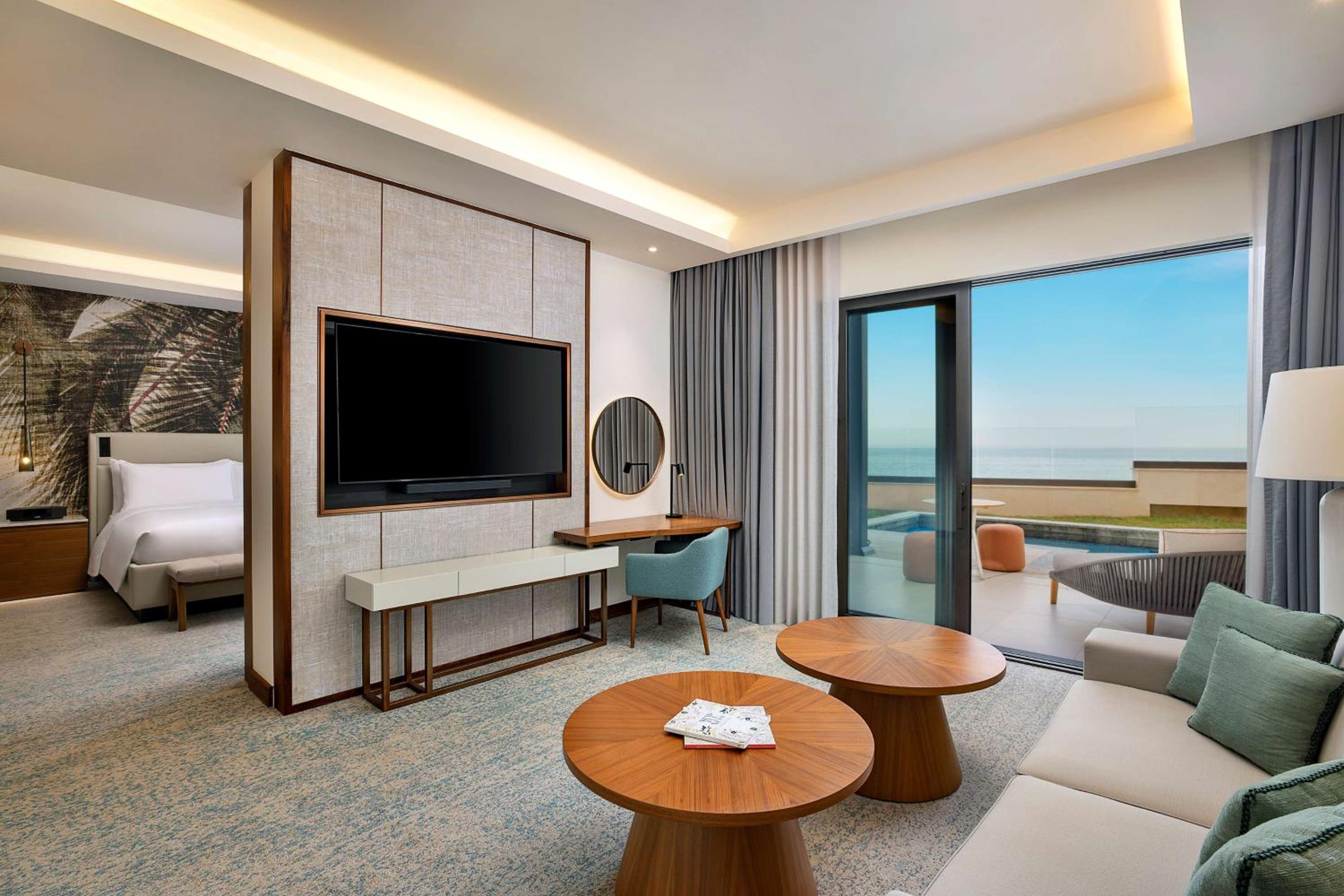 Junior King Suite with Private Pool and Ocean View