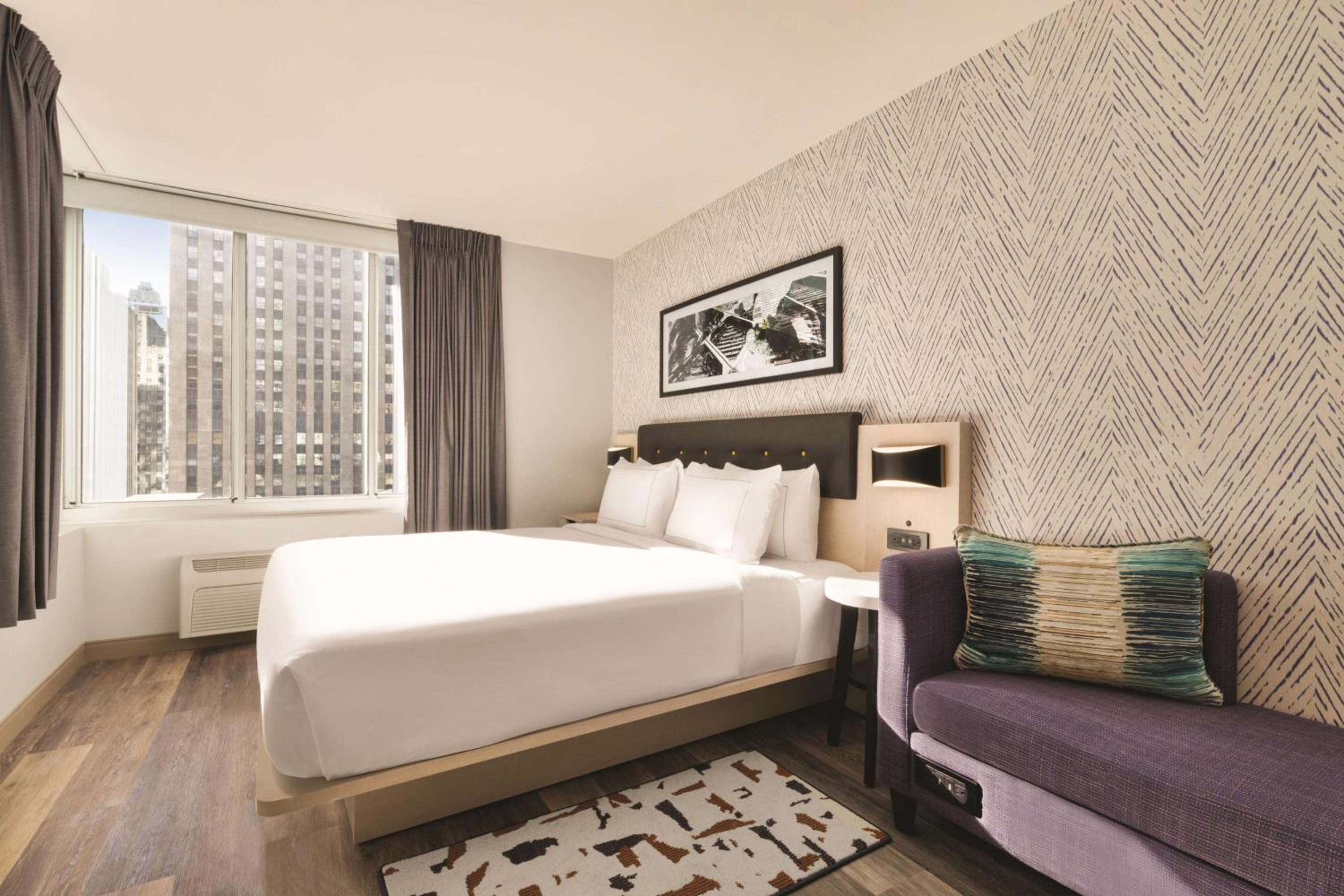 King Studio Suite photo 1