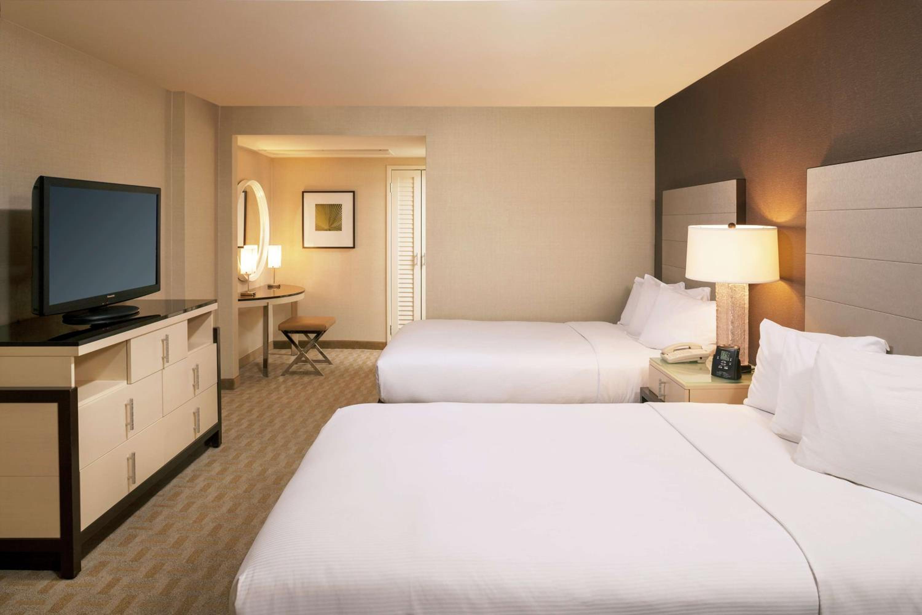 One-Bedroom Superior Suite With Two Double Beds