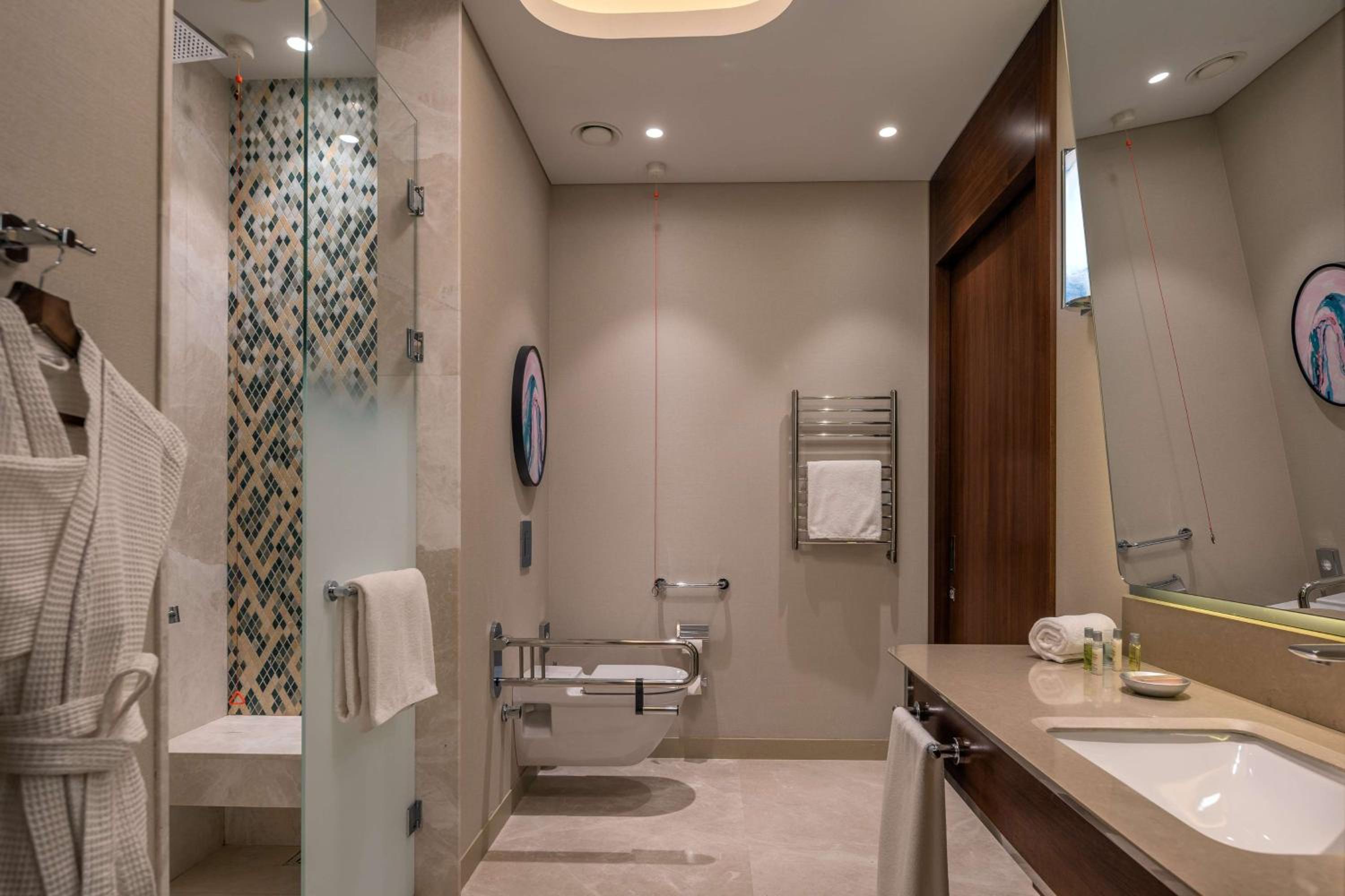 King Room - Mobility Access - Photo 5
