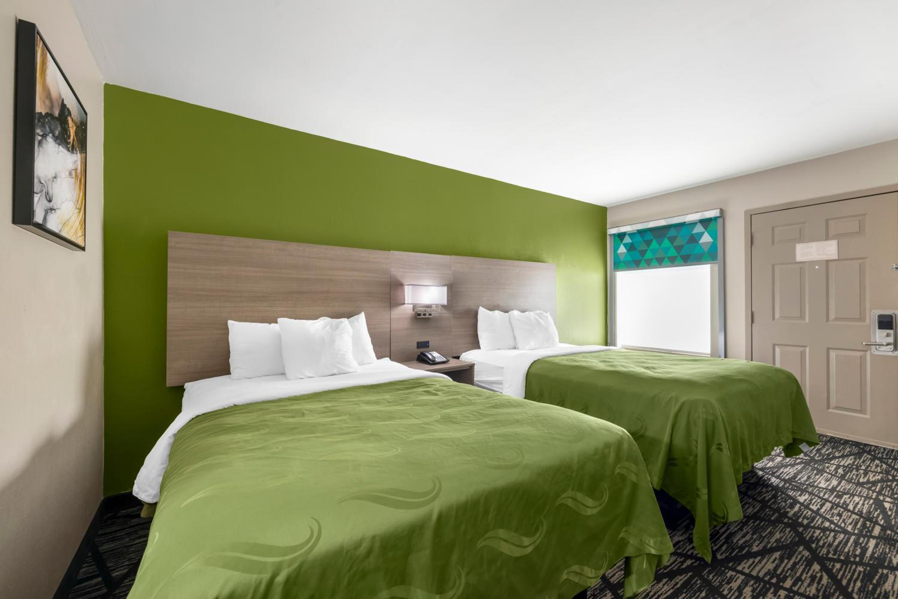 Double Room with Two Double Beds - Smoking - Photo 6