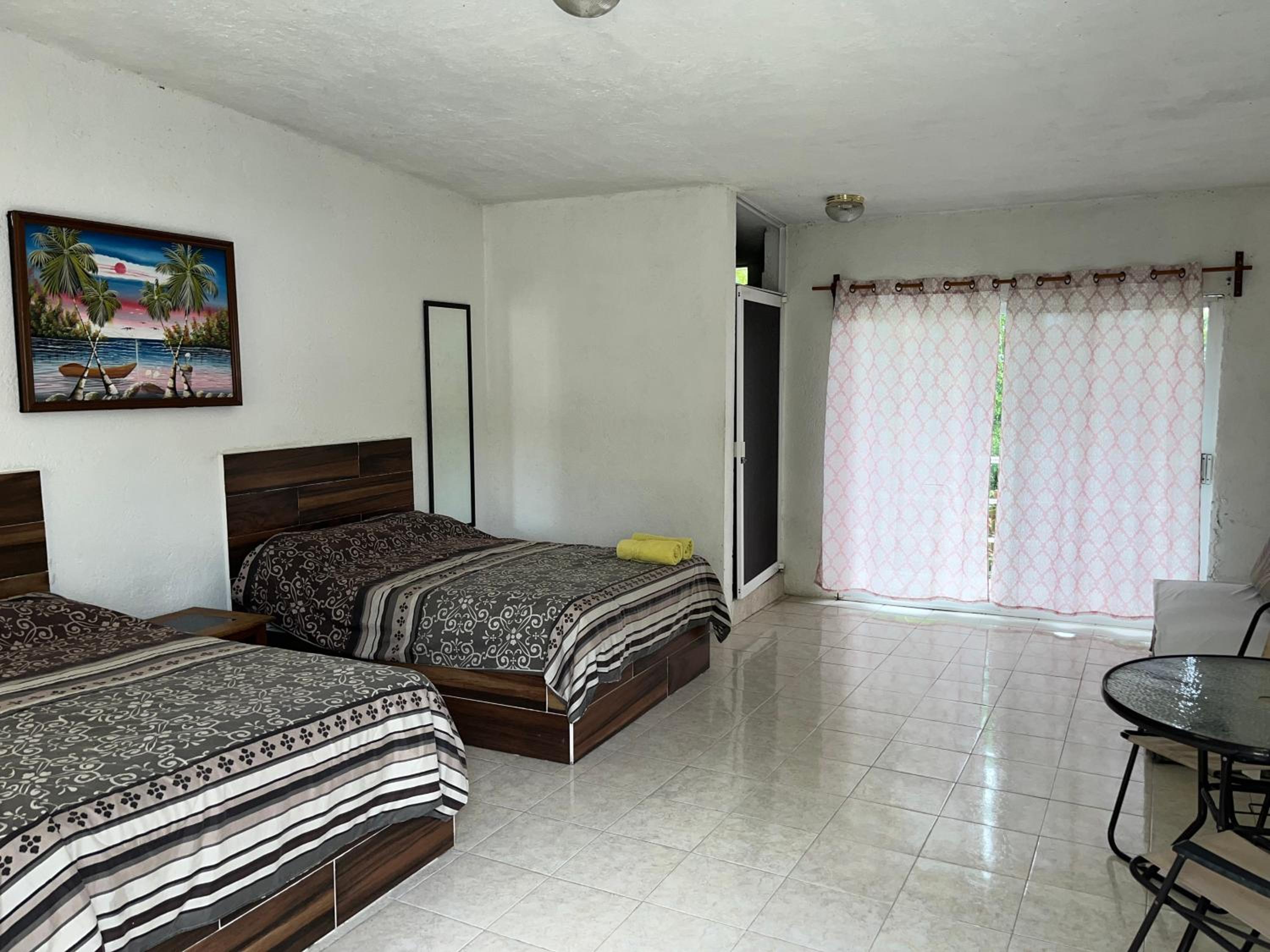 Budget Double Room photo 1
