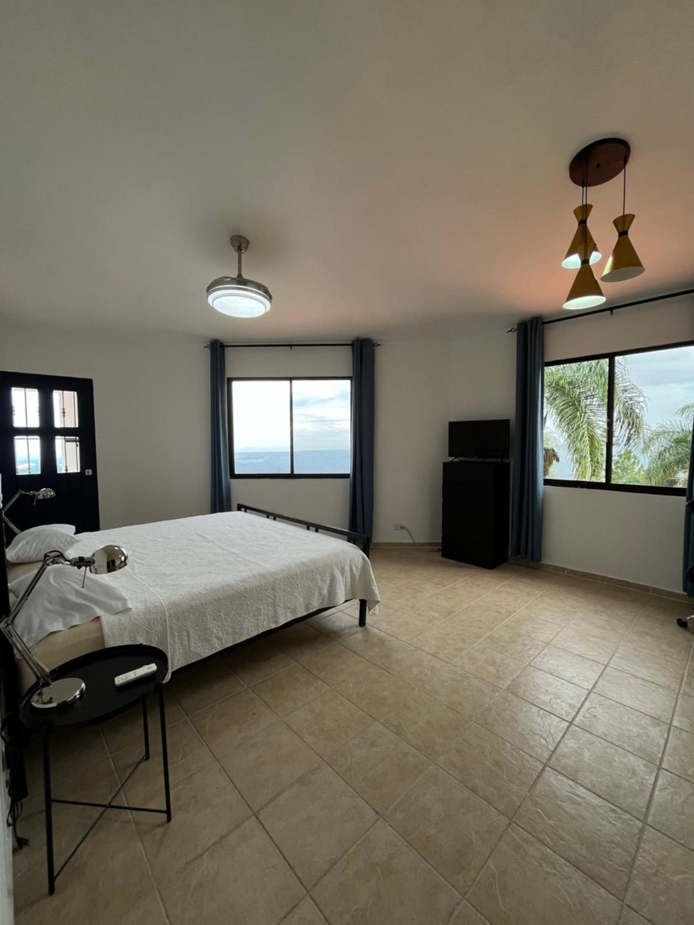 Three-Bedroom Villa photo 1