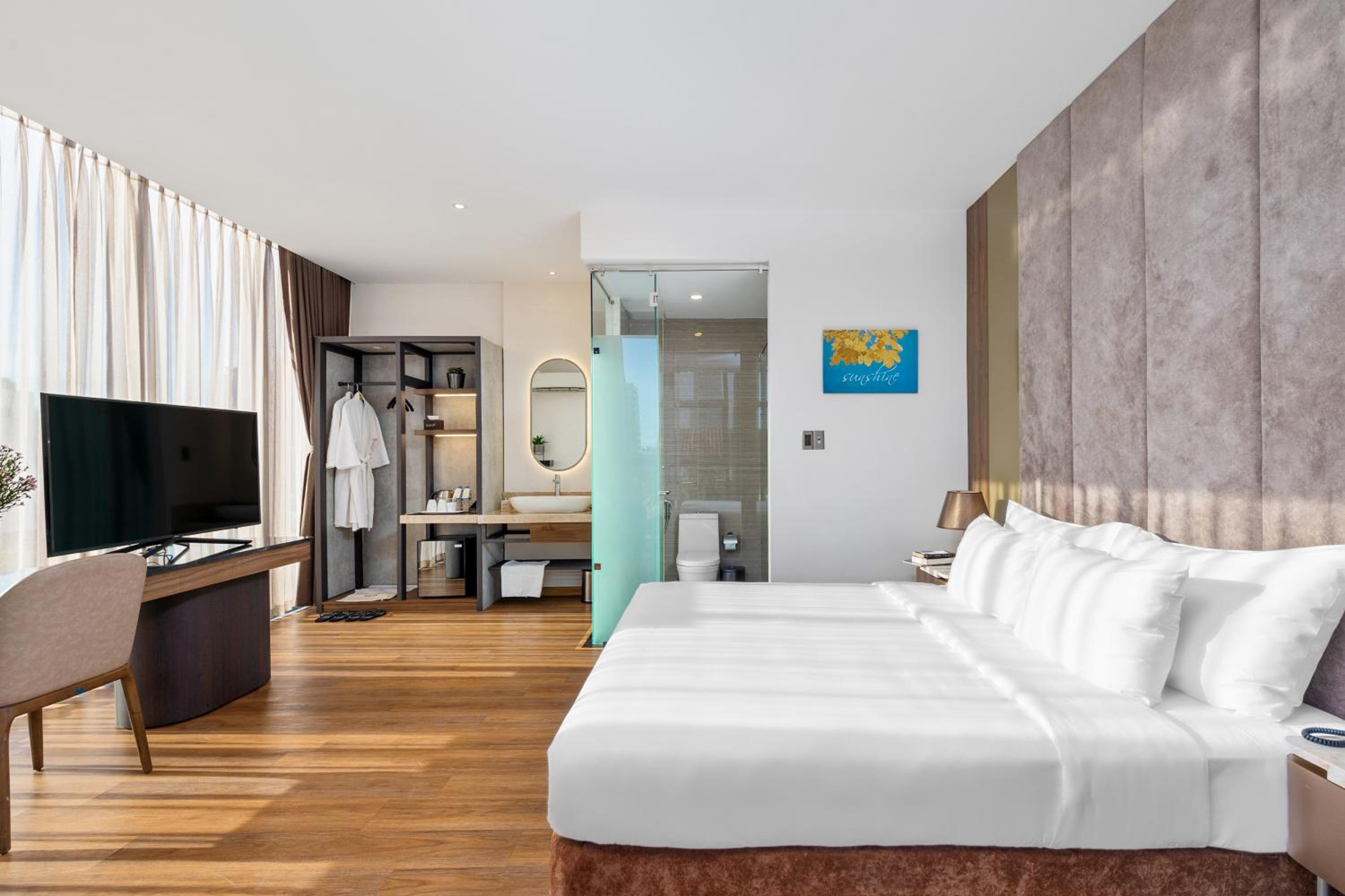 Deluxe Double Room - Photo 7