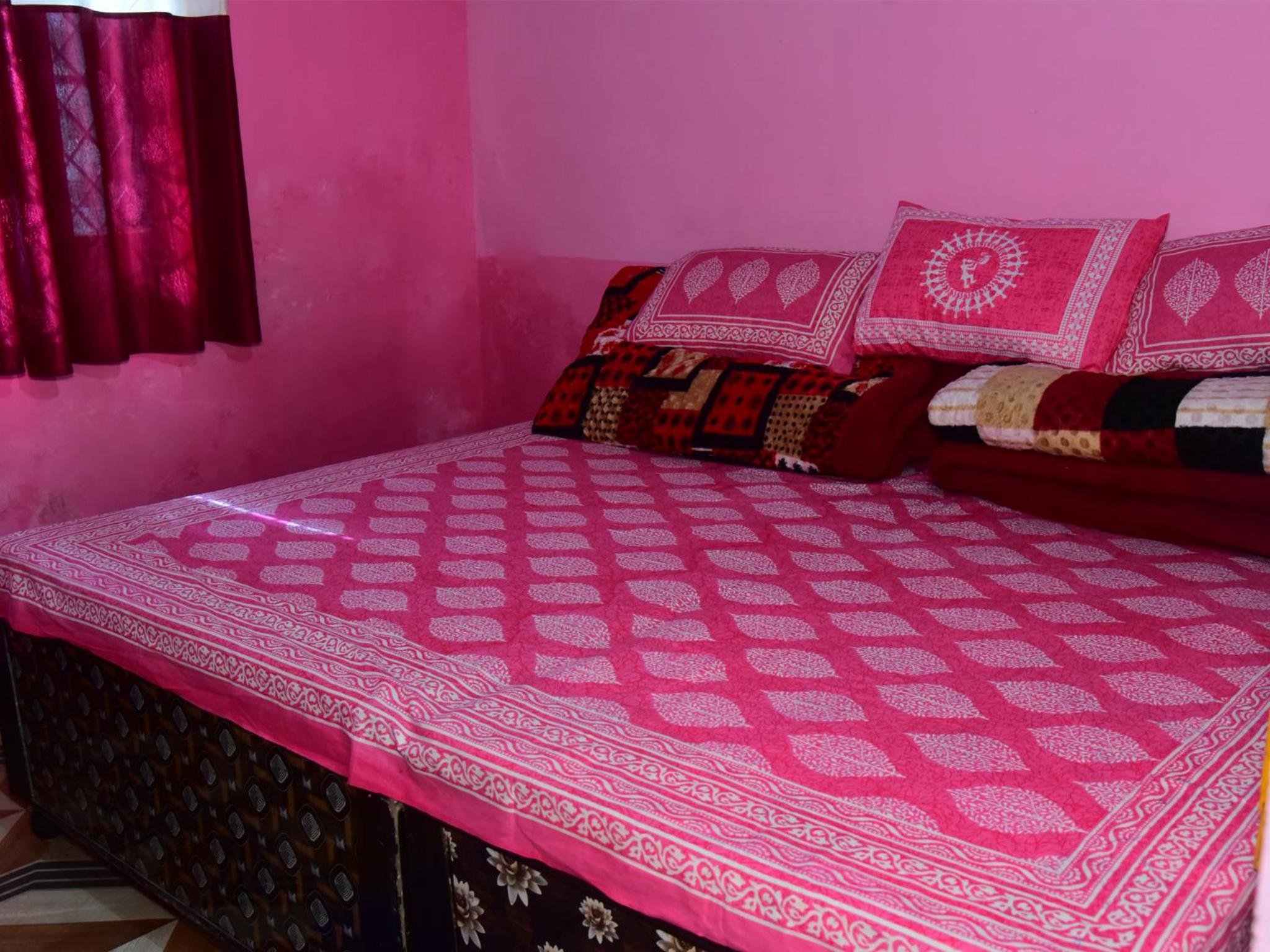 Deluxe Double Room With Extra Bed