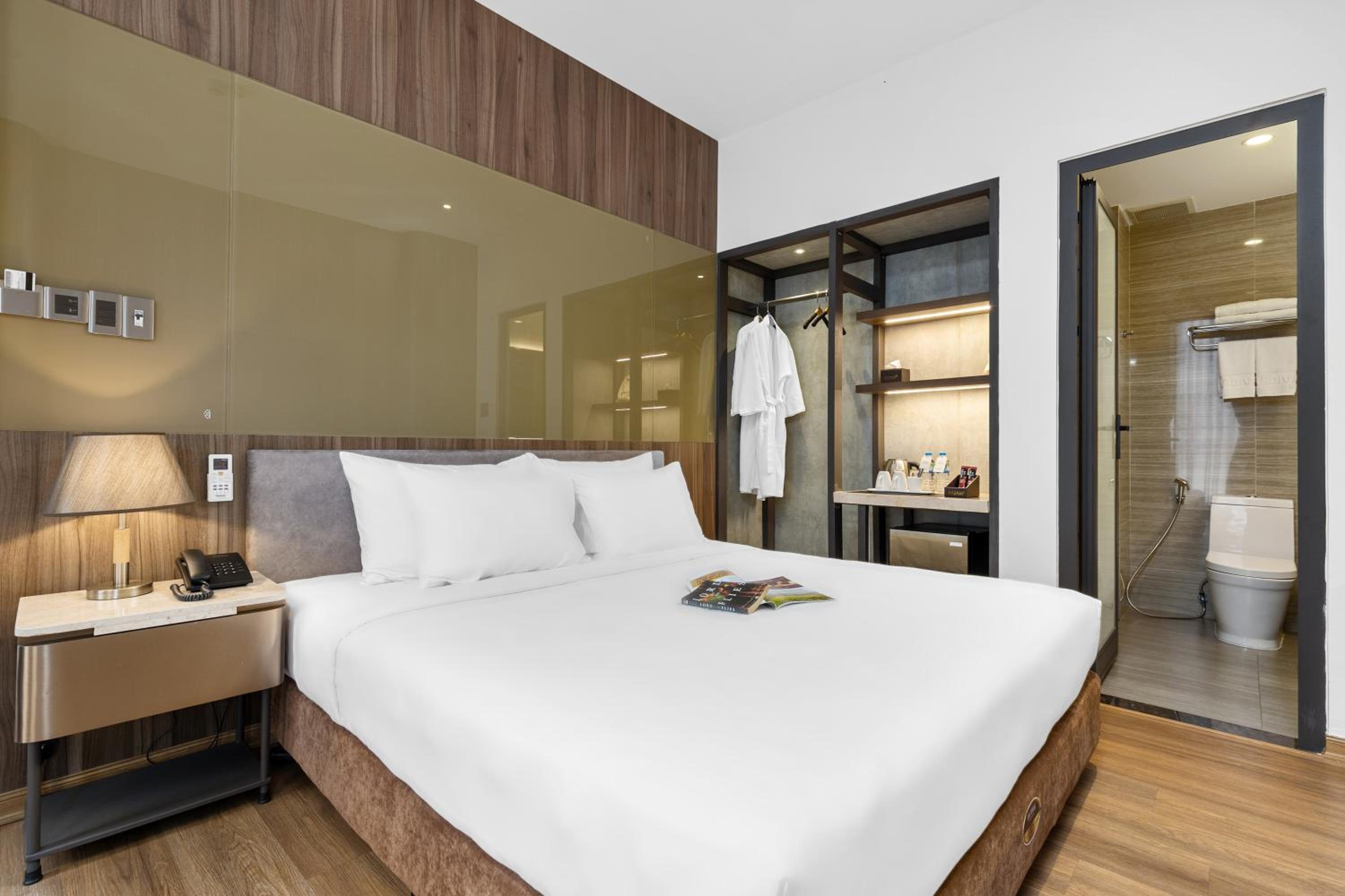 Double Room - Photo 8