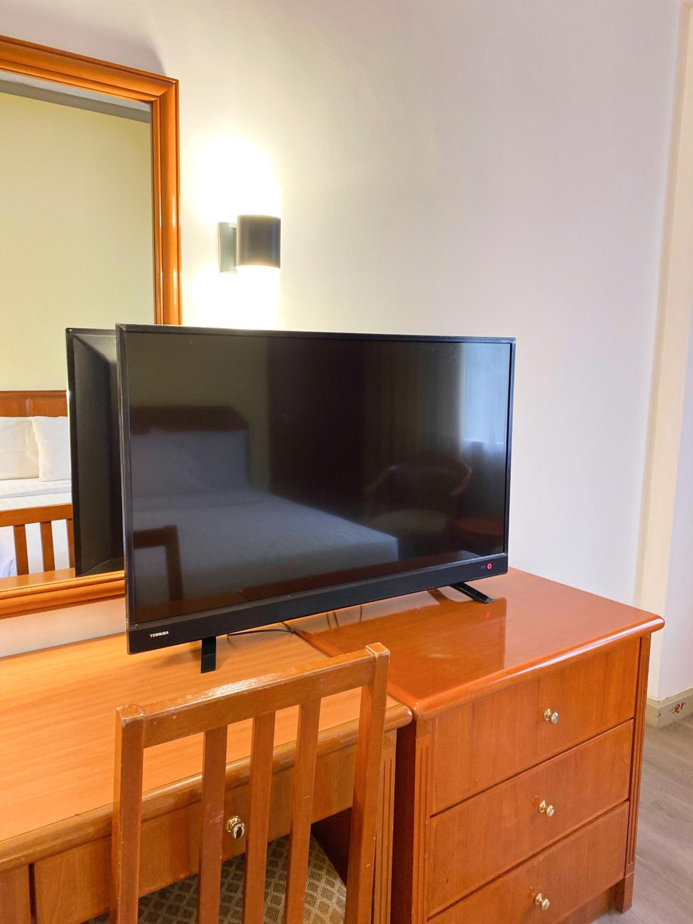 Deluxe Family Room - Photo 12