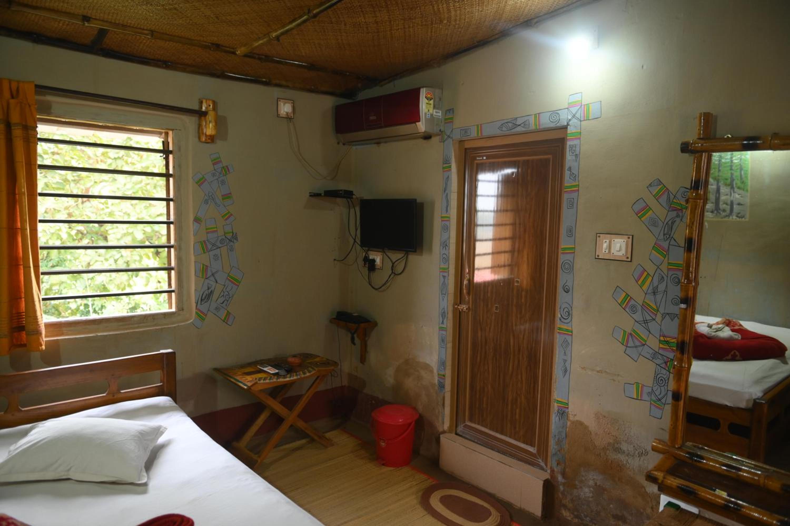 Deluxe Room - Photo 10