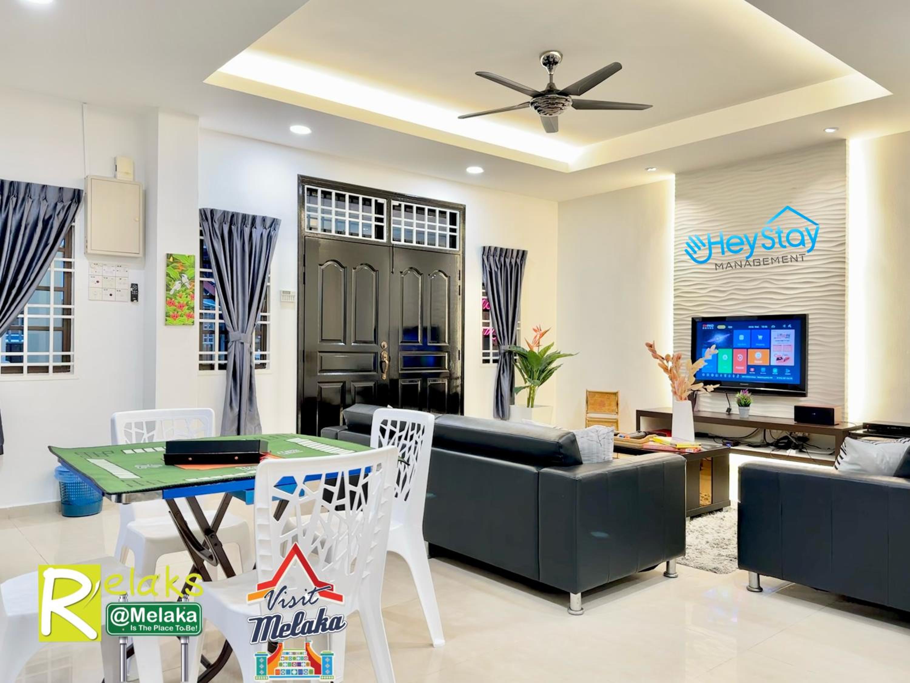 Four-Bedroom House - Photo 4