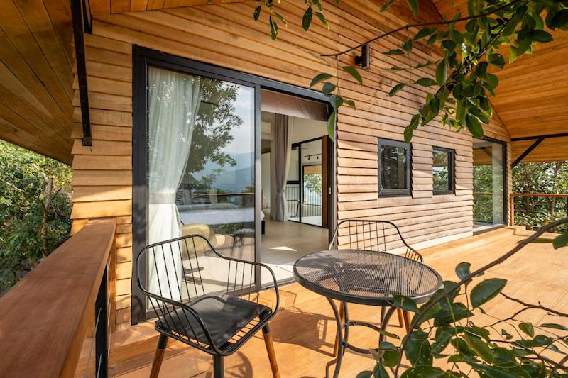 Three-Bedroom House - Photo 8