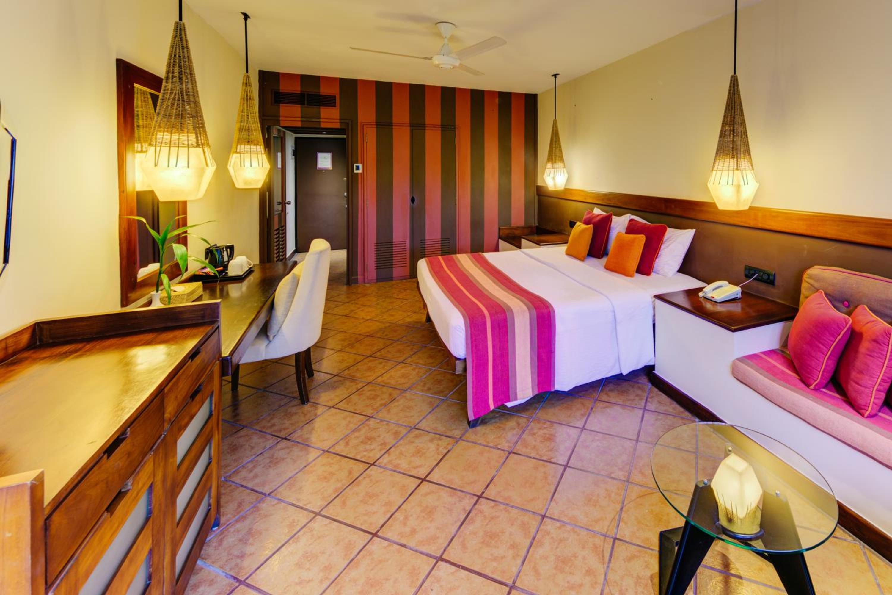 Superior King Garden View - 10% discount on Boat rides & Archery, Early Check In & Late Check Out on Availability - Photo 1