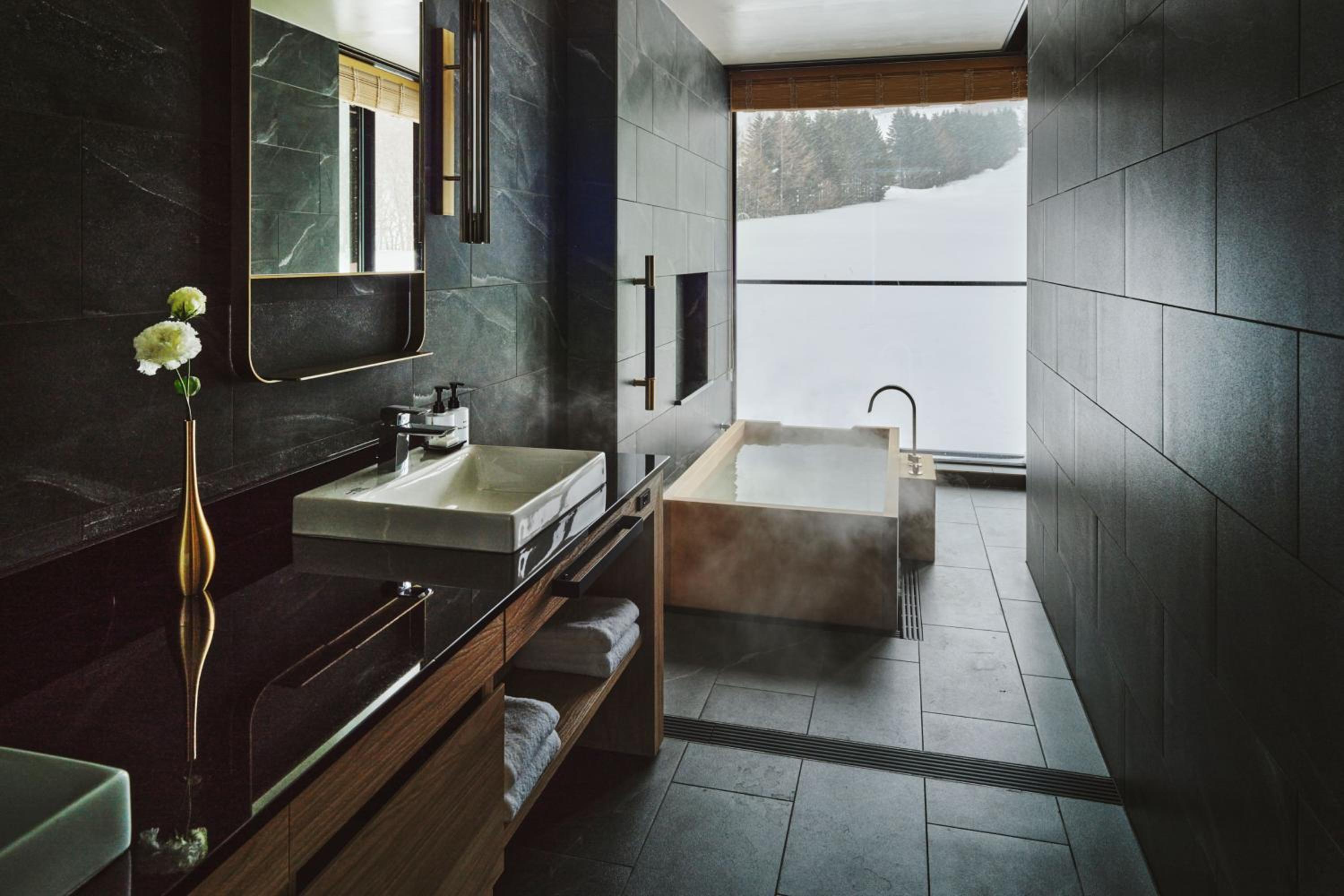 One-Bedroom Suite with Balcony - Photo 6