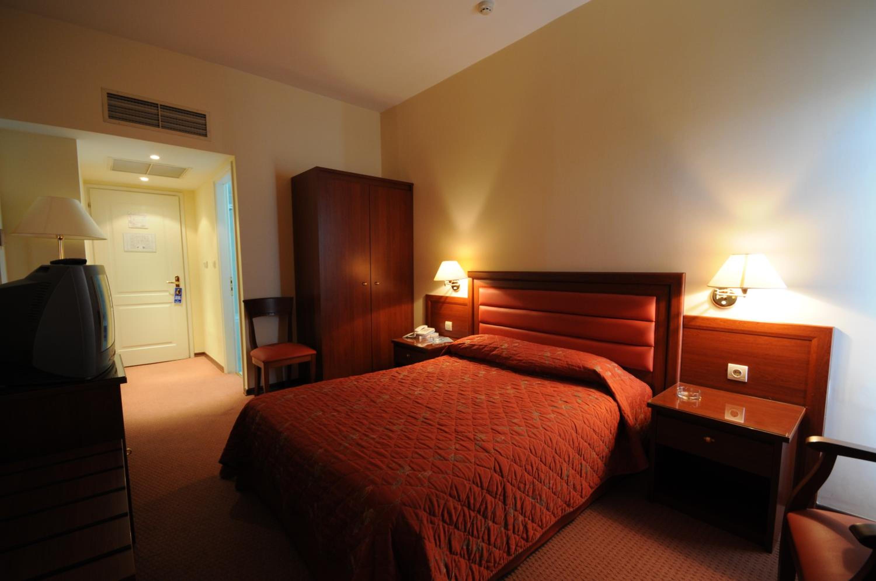 Single Room photo 3