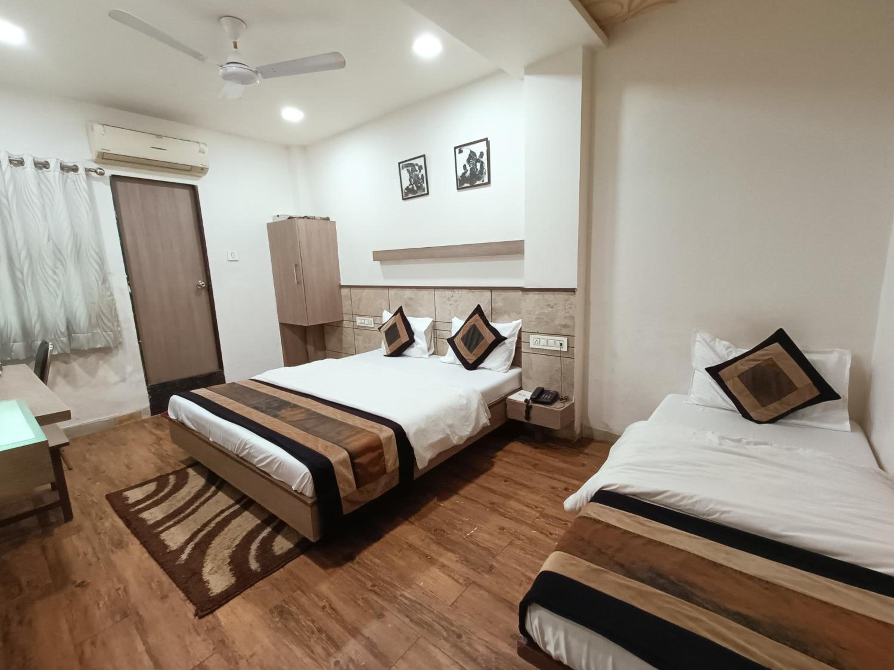 Deluxe Triple Room - Photo 4