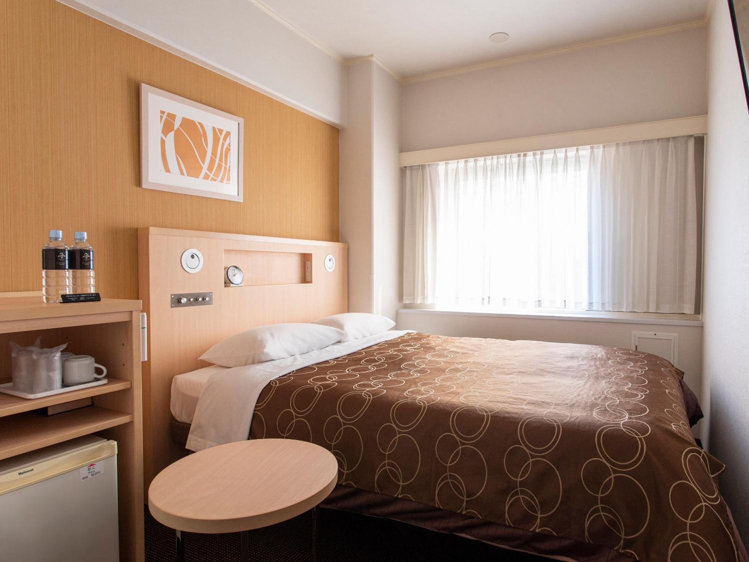 Small Double Room With Small Double Bed - Non-Smoking