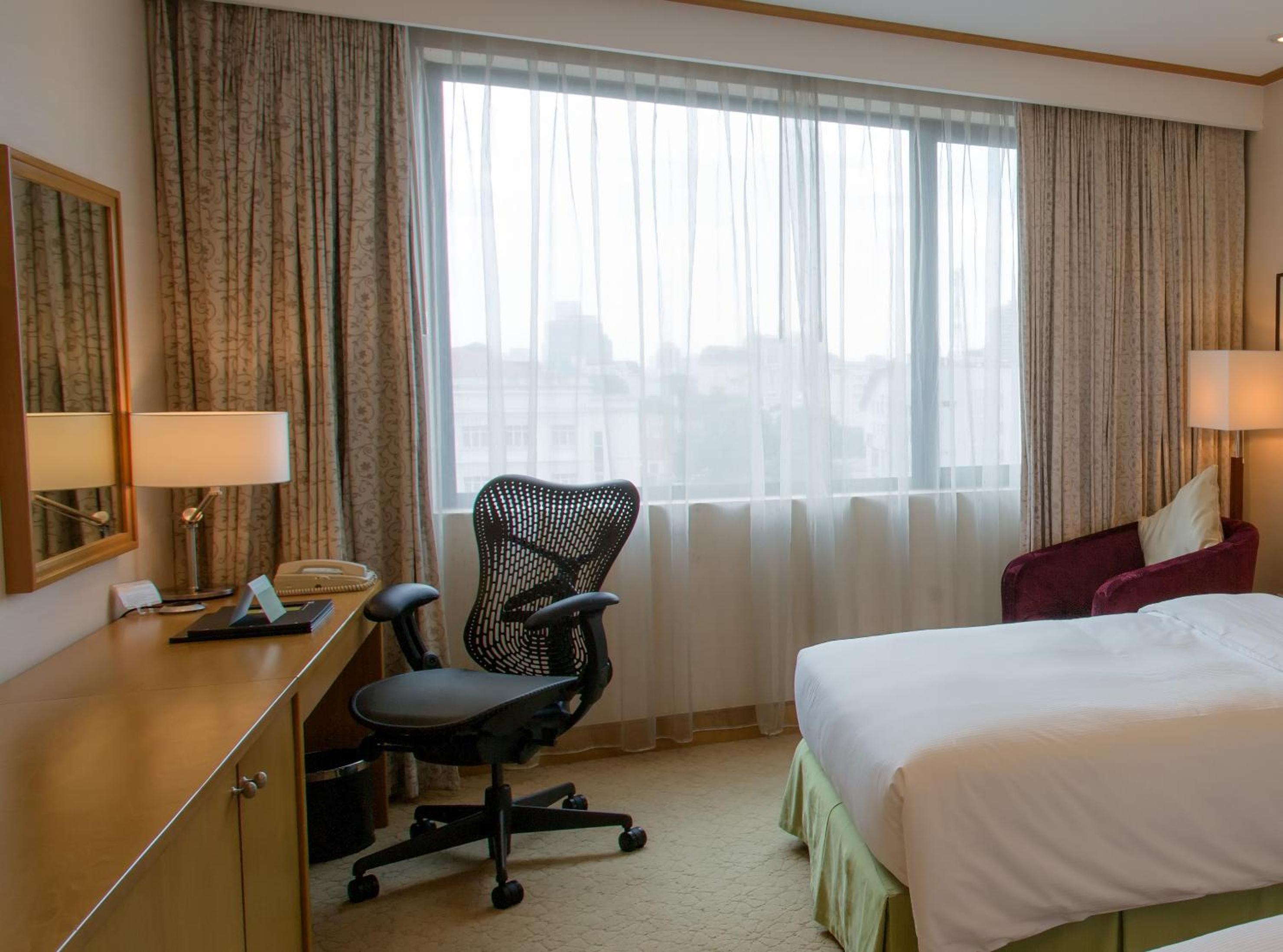 Twin Room - Photo 10