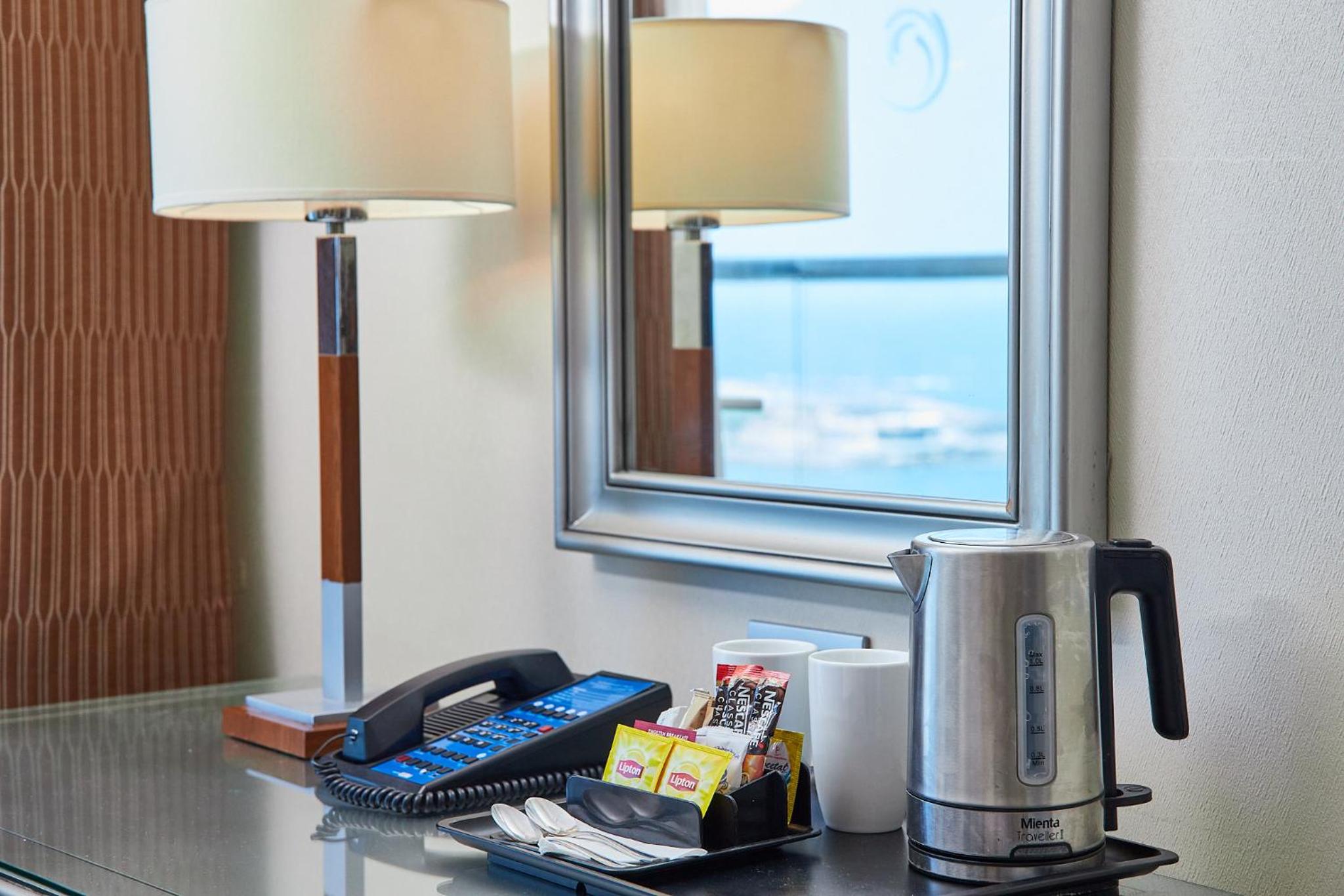 King Royal Suite with Panoramic Sea View