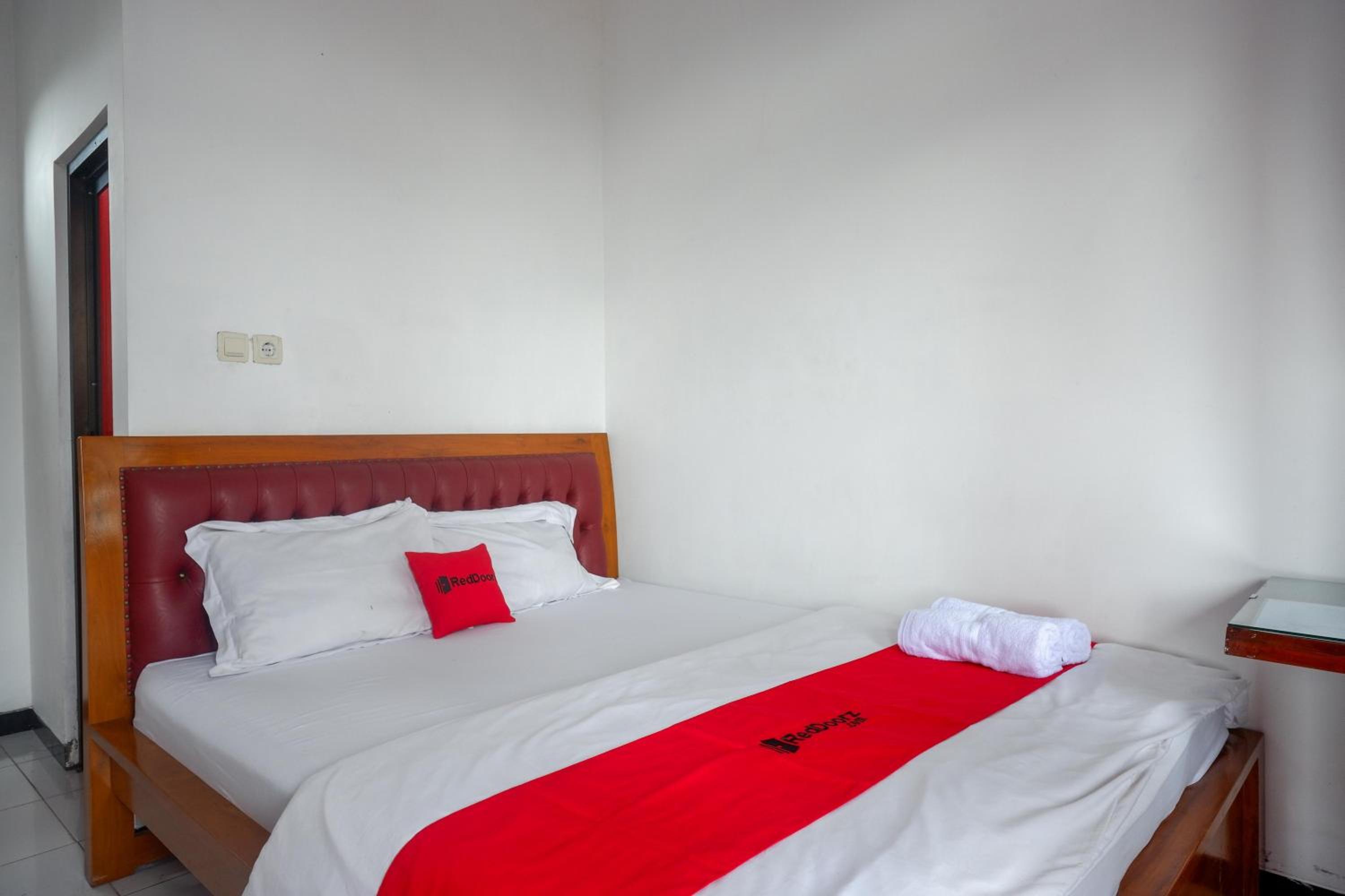 Deluxe Double Room - Photo 27