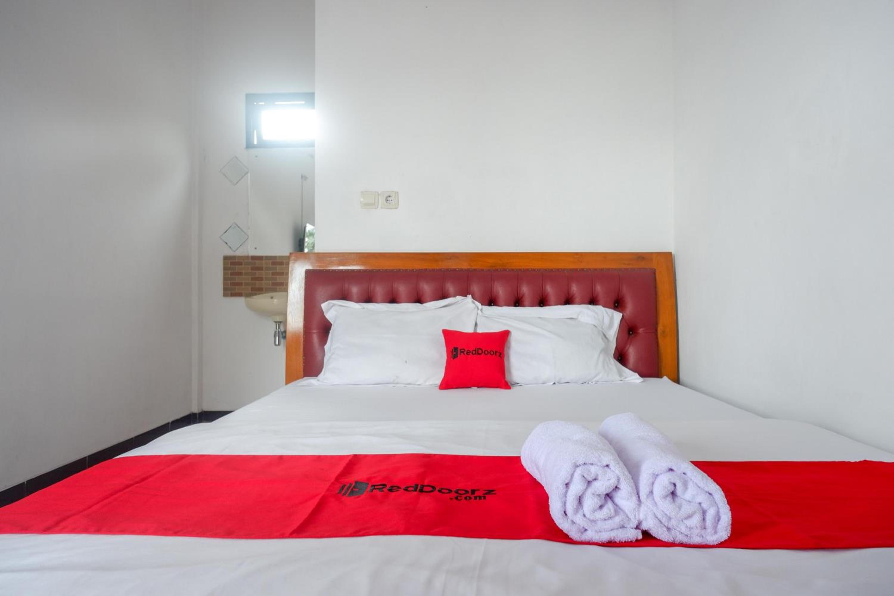 Deluxe Double Room - Photo 26