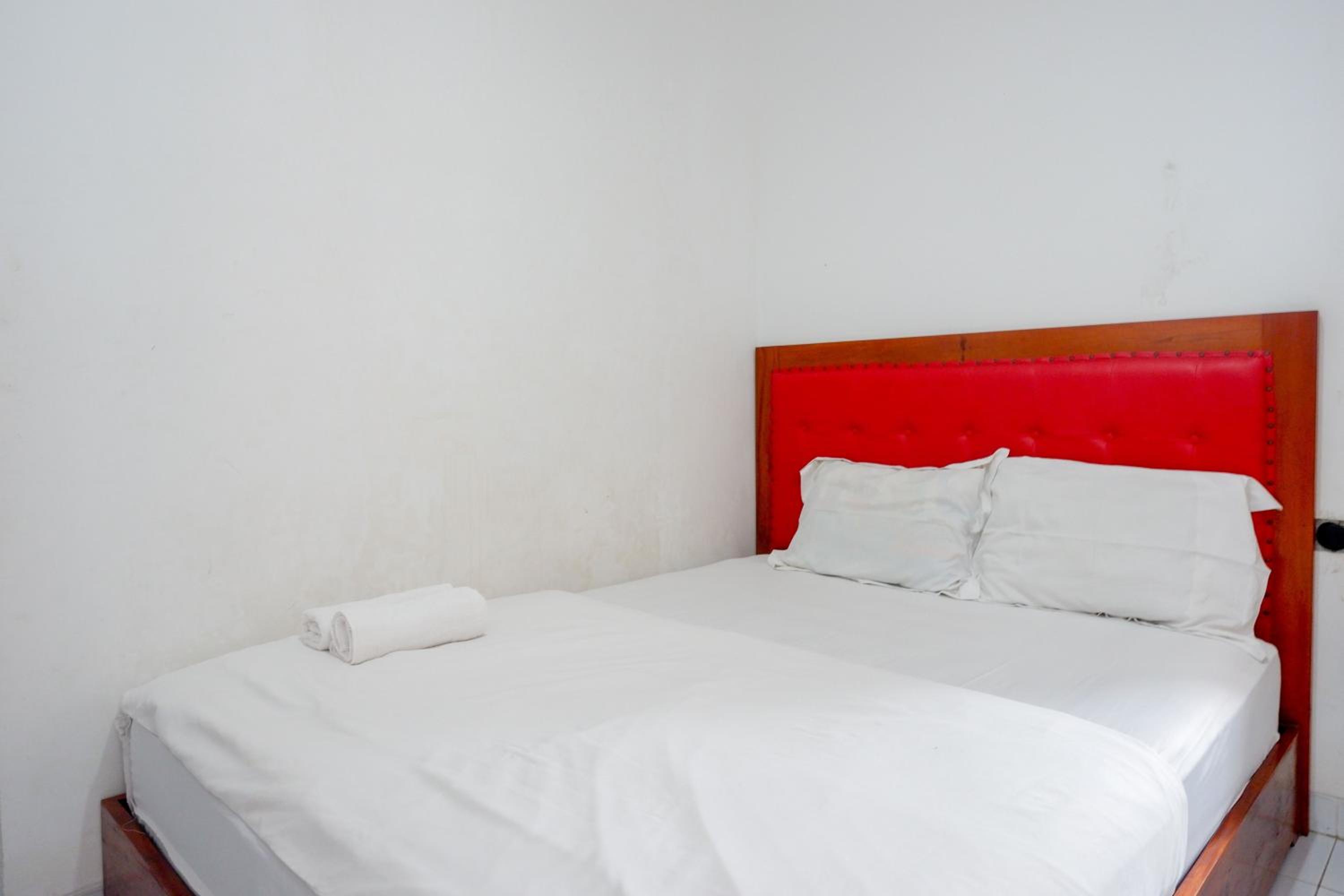 Deluxe Double Room - Photo 18