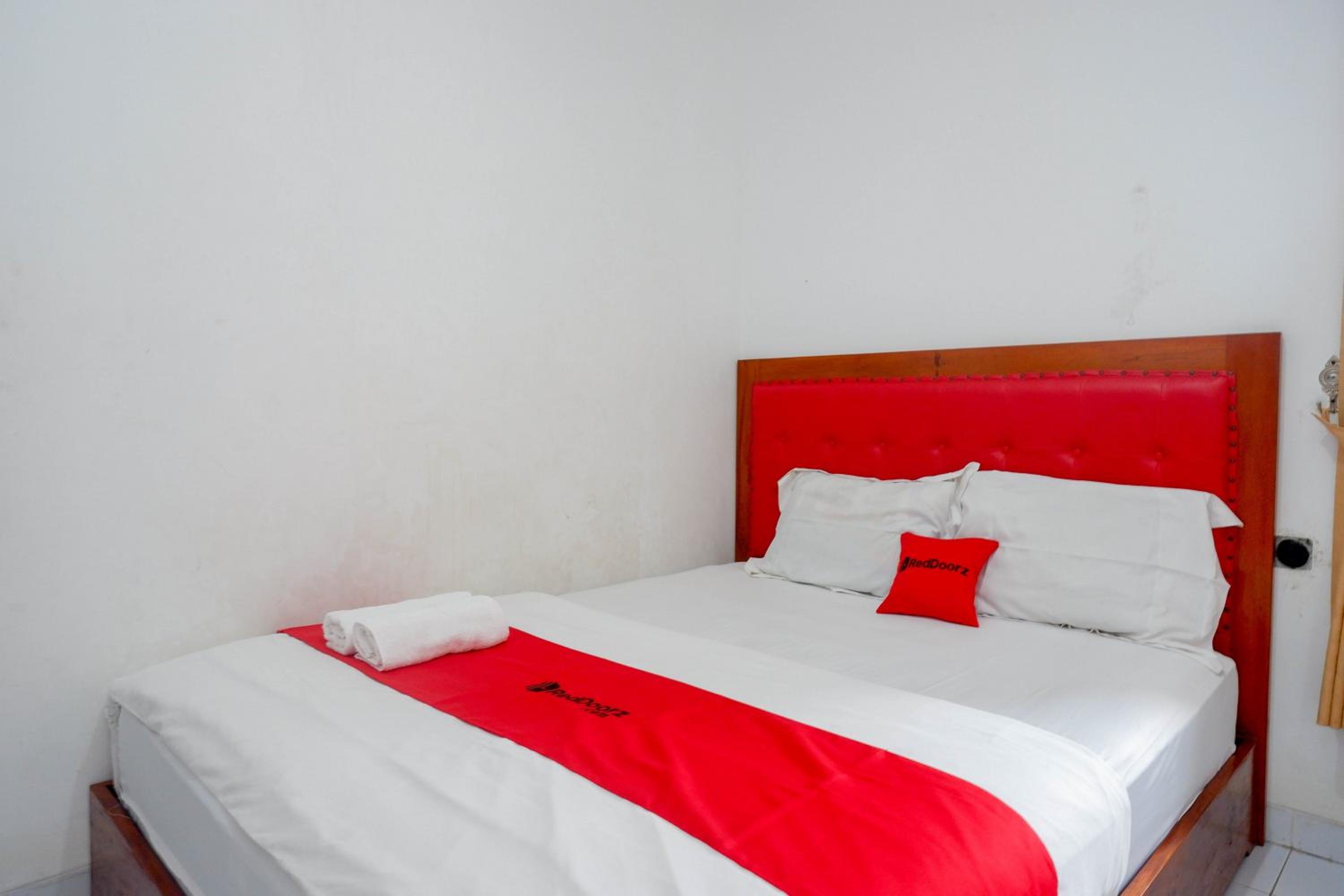 Deluxe Double Room - Photo 14