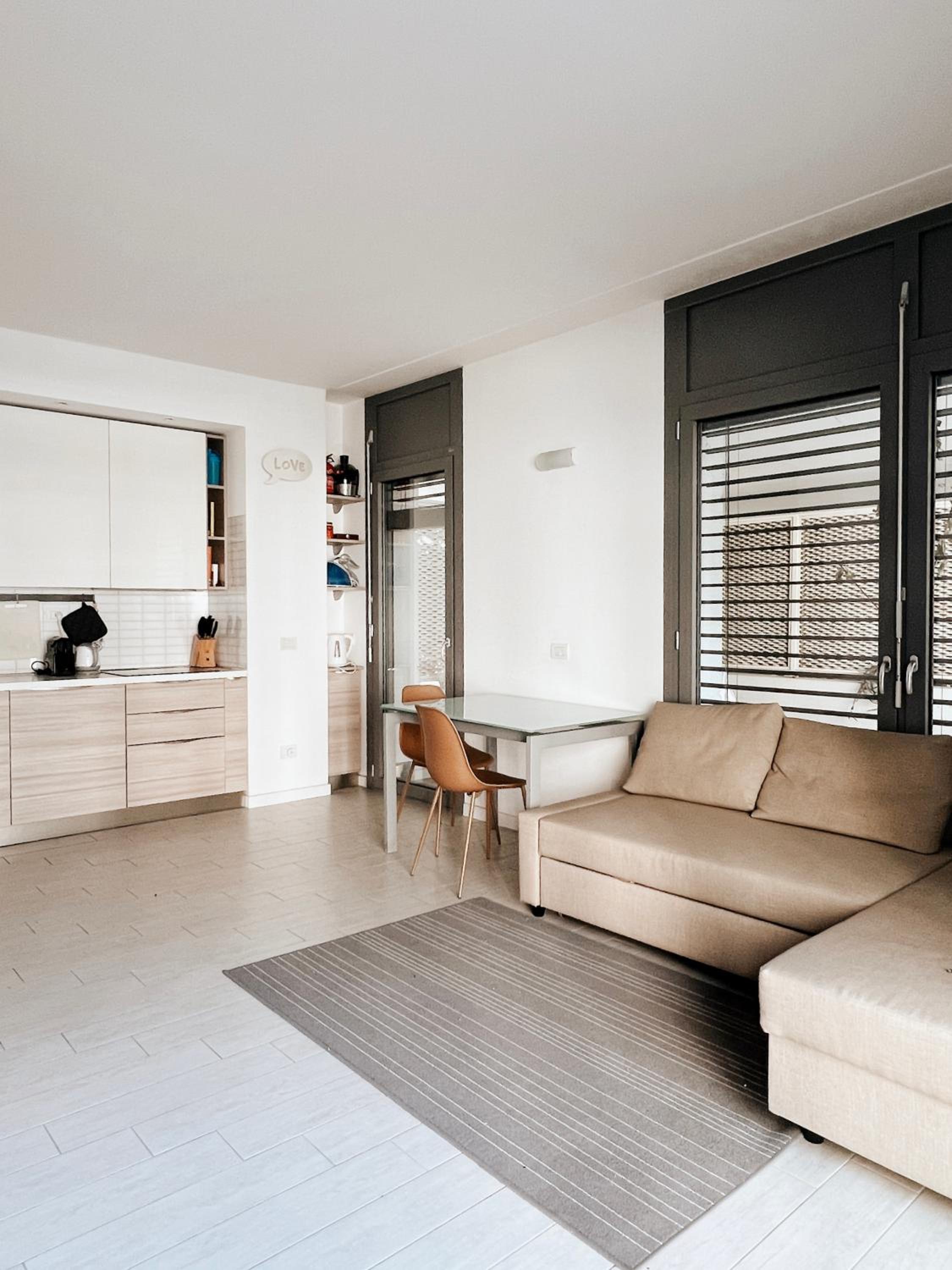 One-Bedroom Apartment