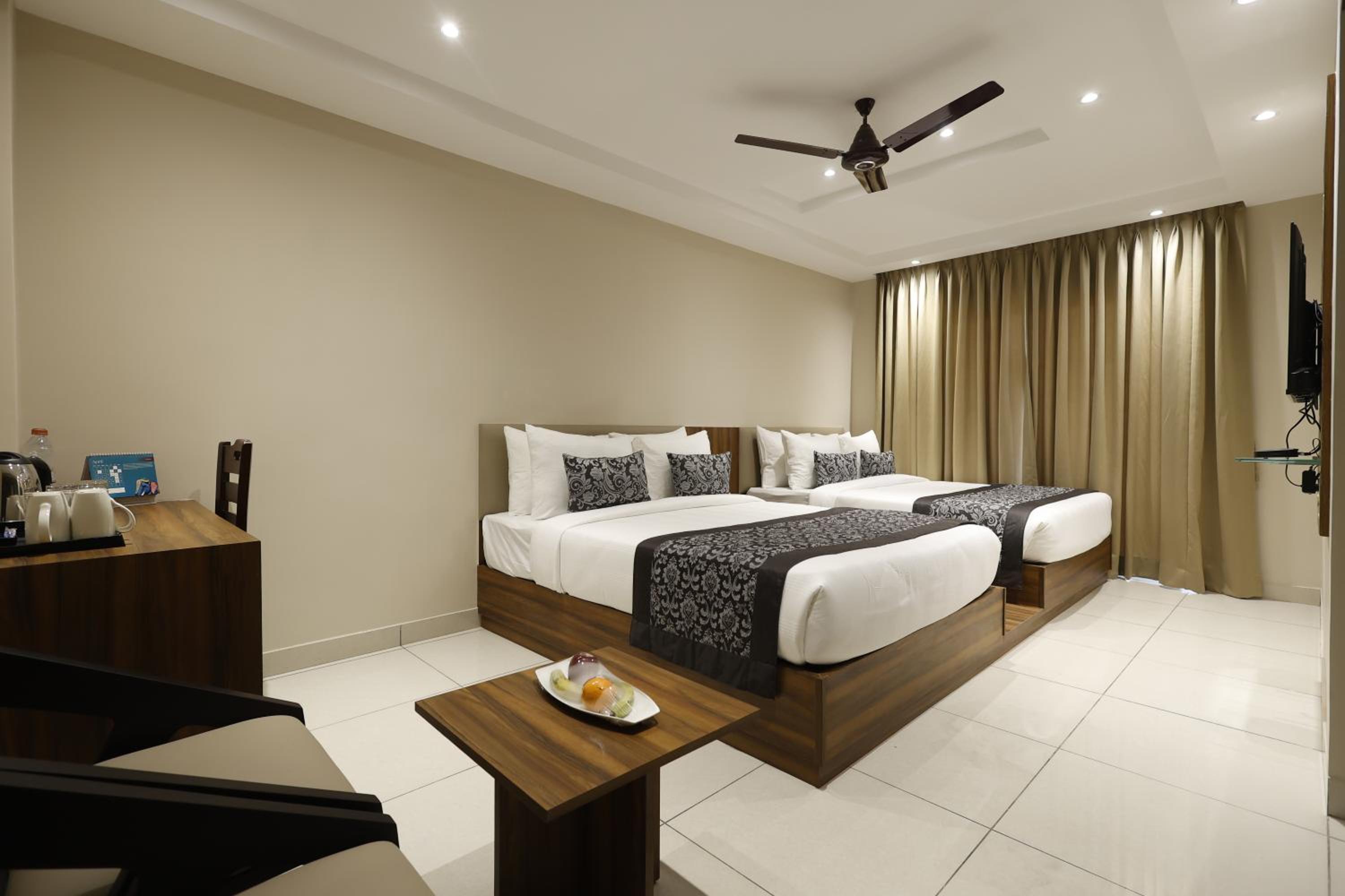 Superior Twin Room - Photo 3