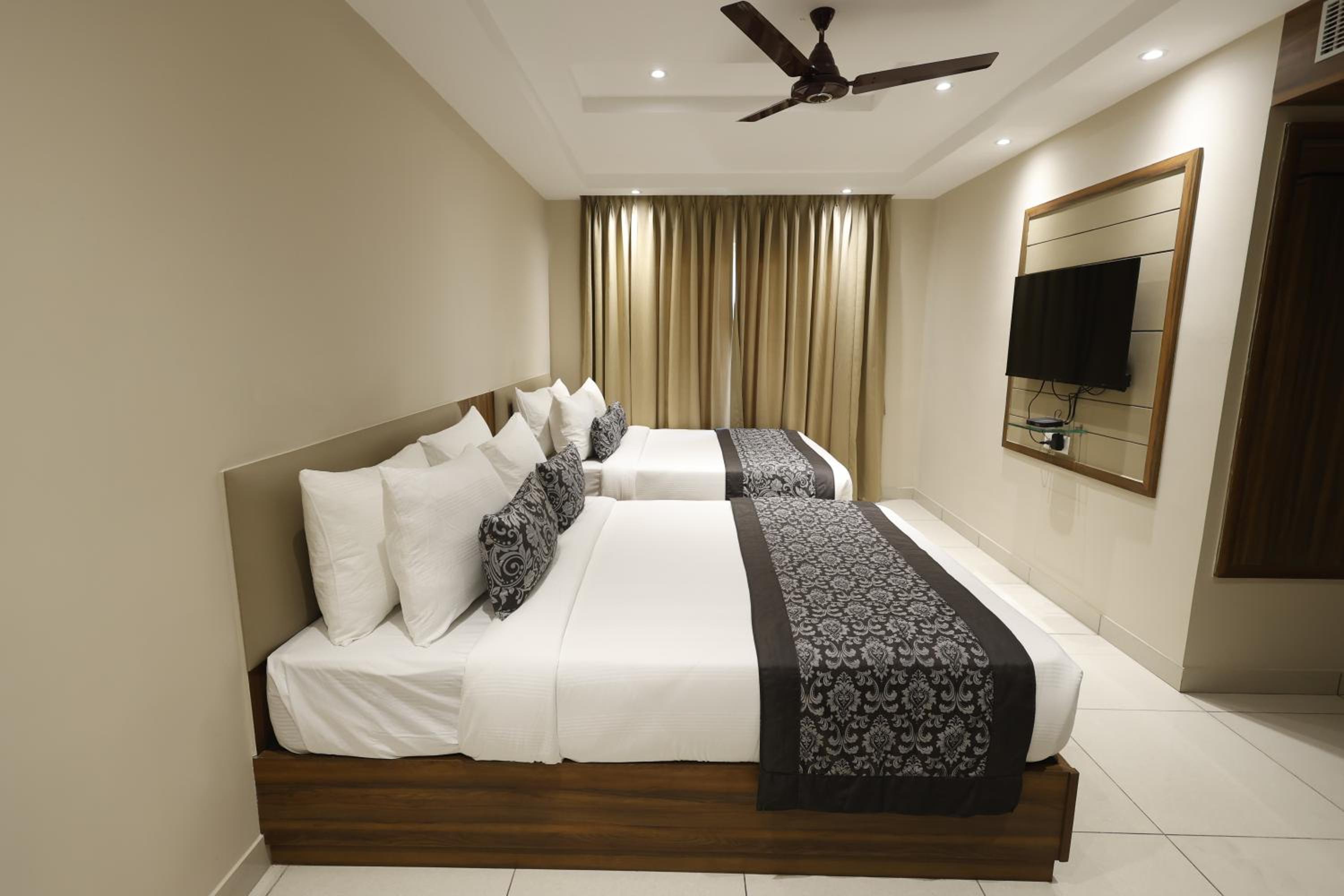Superior Twin Room - Photo 2