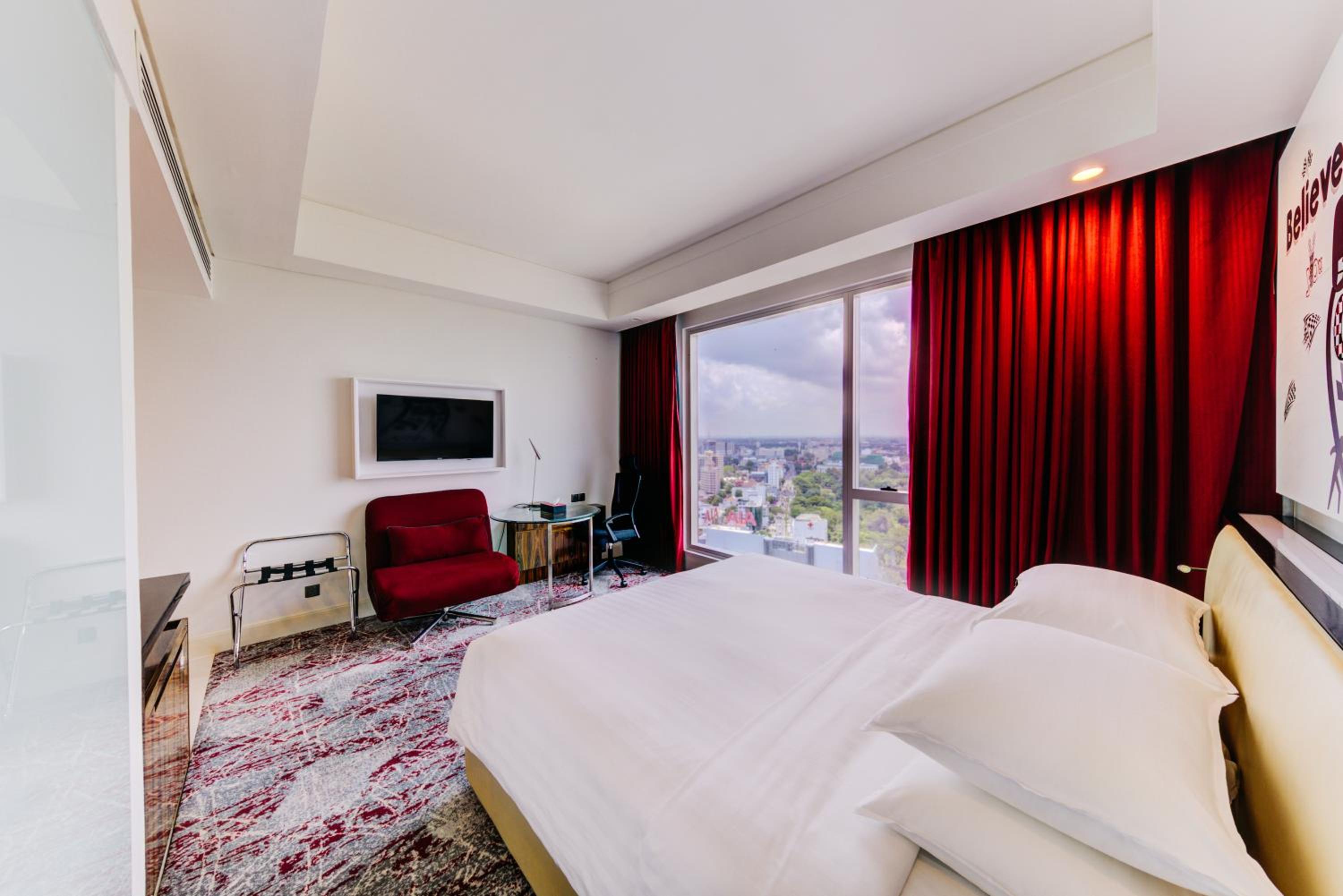 Standard King Room photo 3