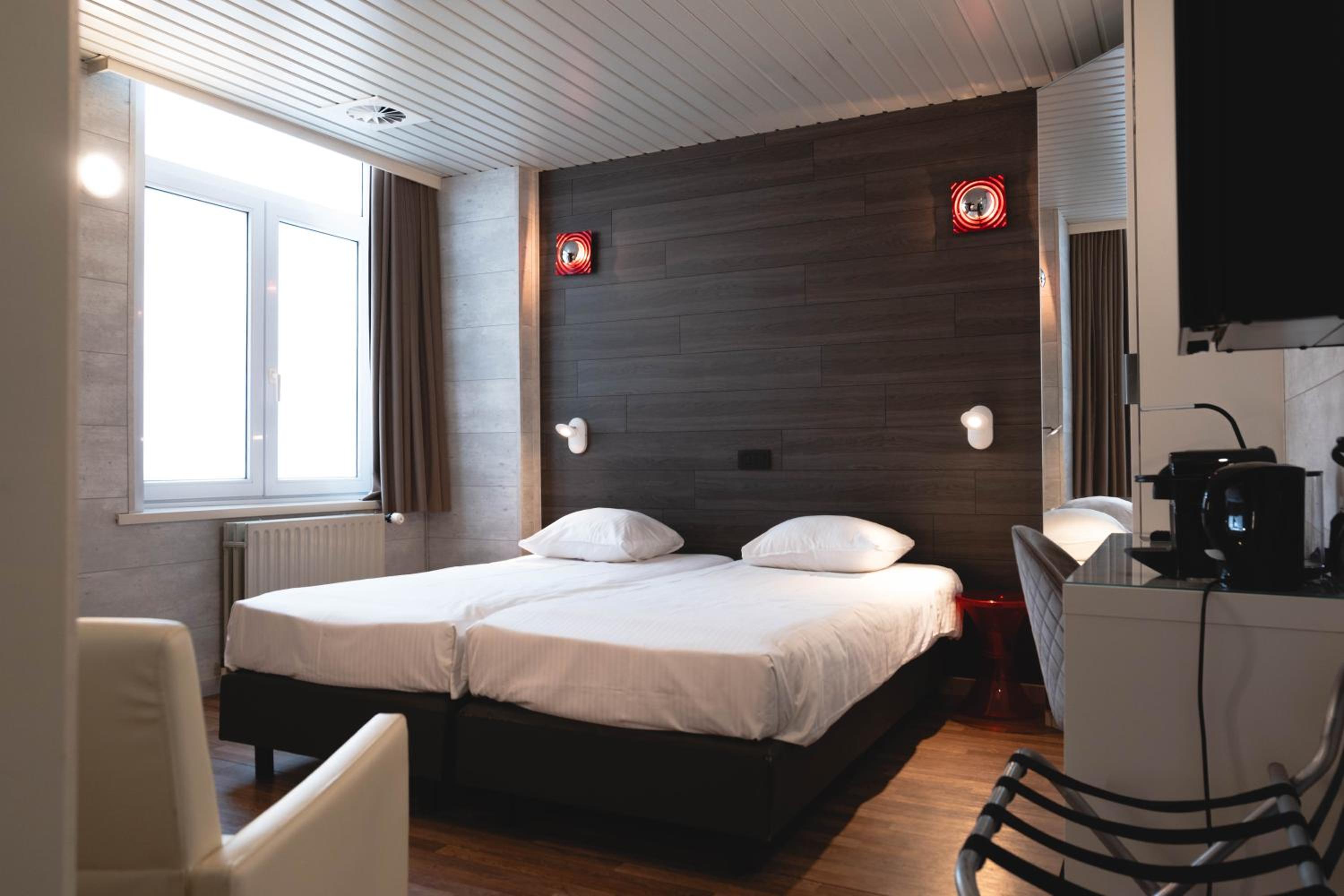 Superior Double Room - Photo 3