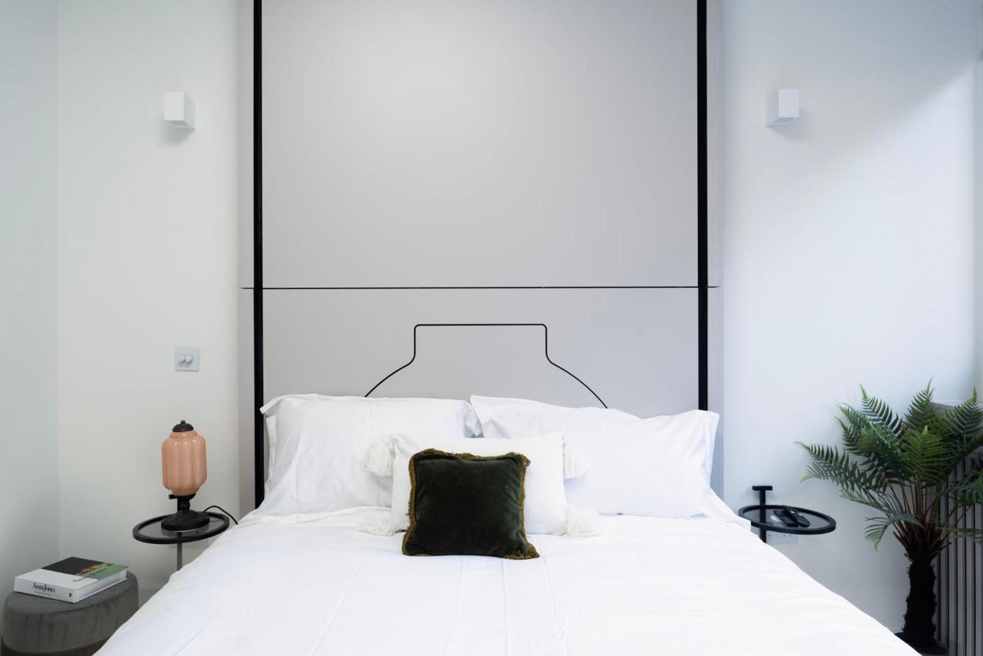 Studio Apartment photo 2