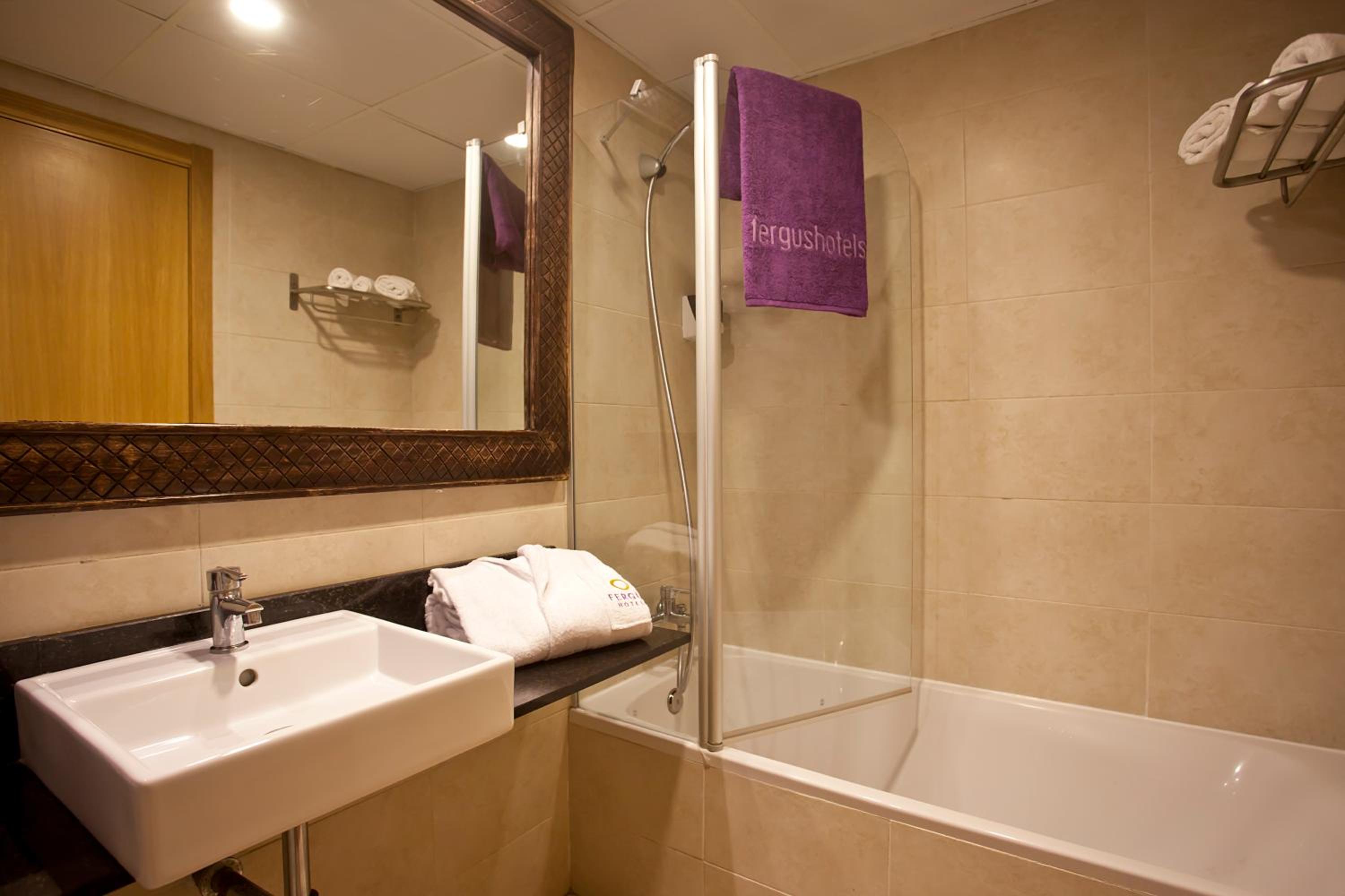 Economy Double Room photo 2