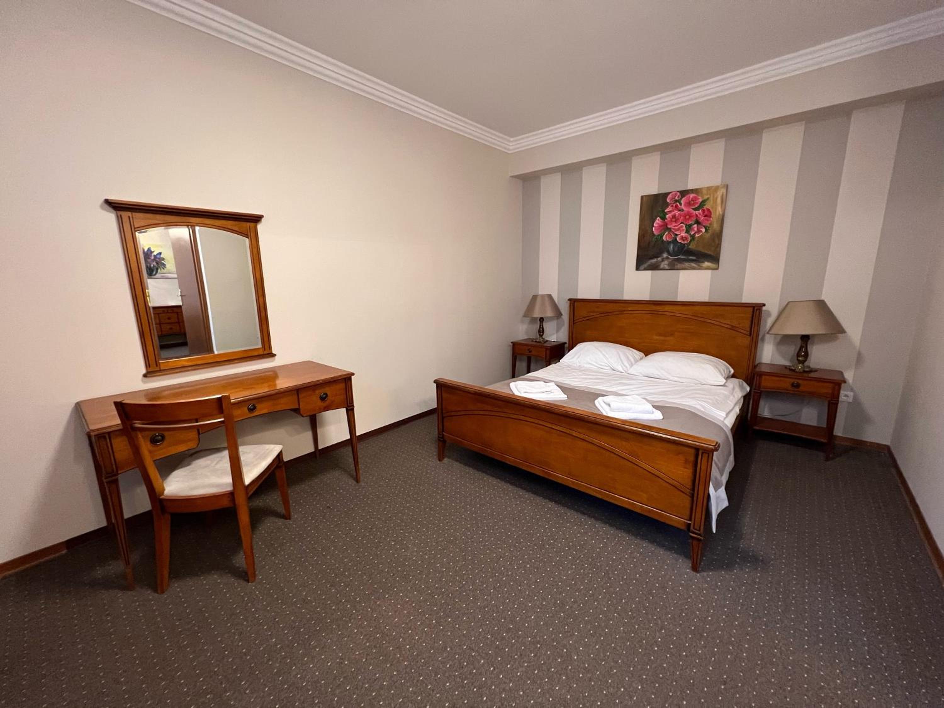 Deluxe Double Room - Photo 3