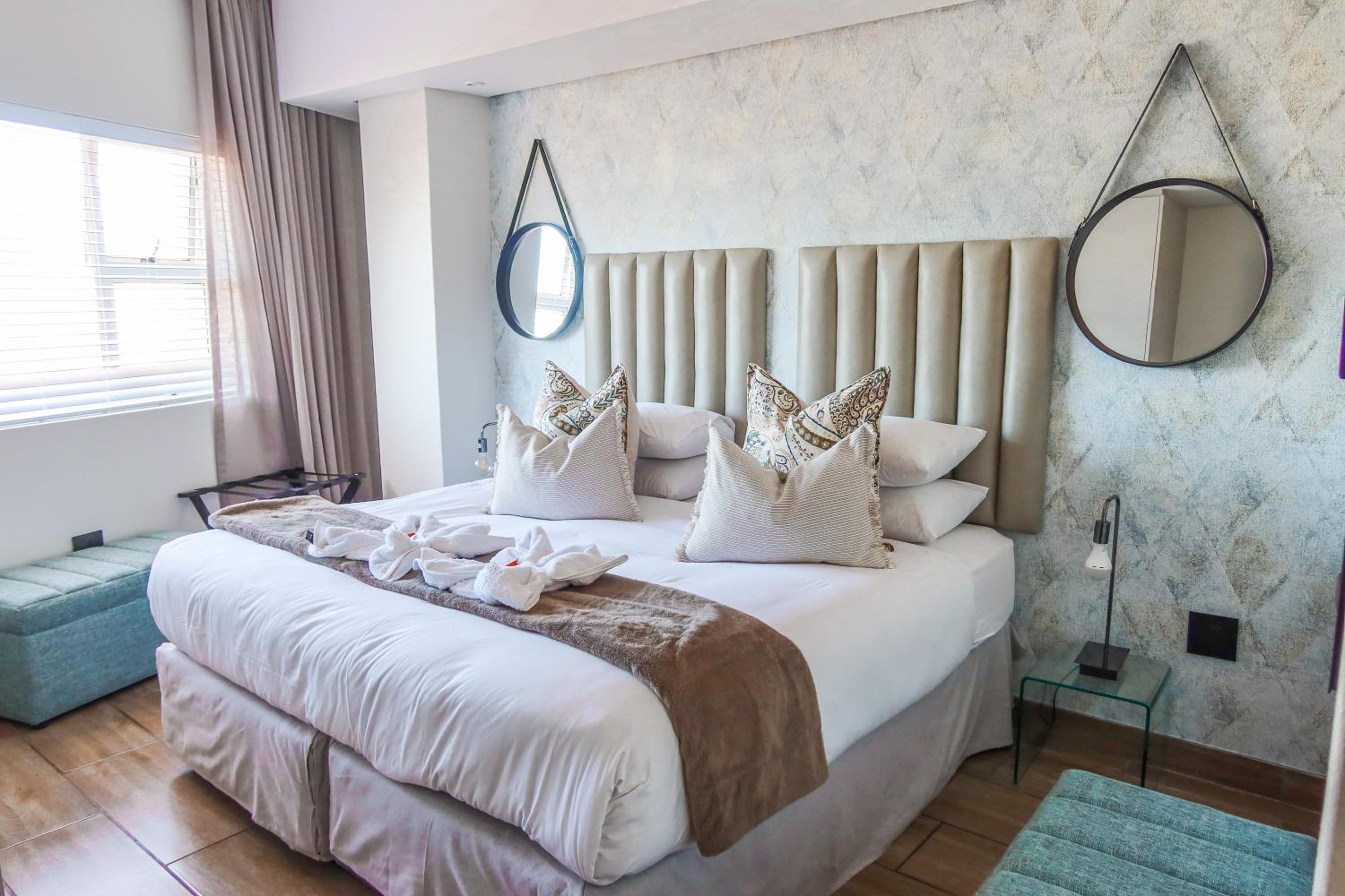 Luxury Apartment photo 2