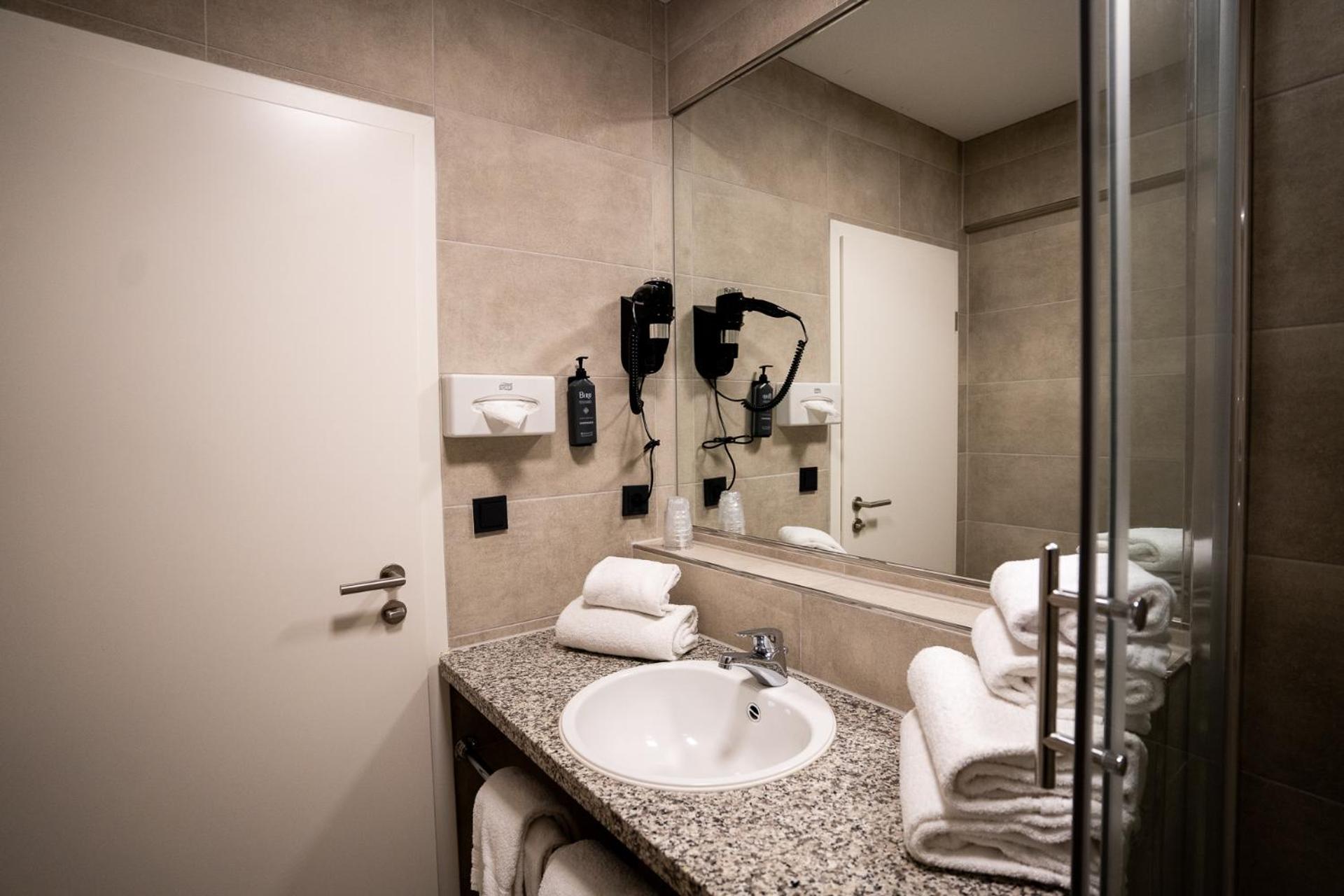 Standard Apartment - Photo 6