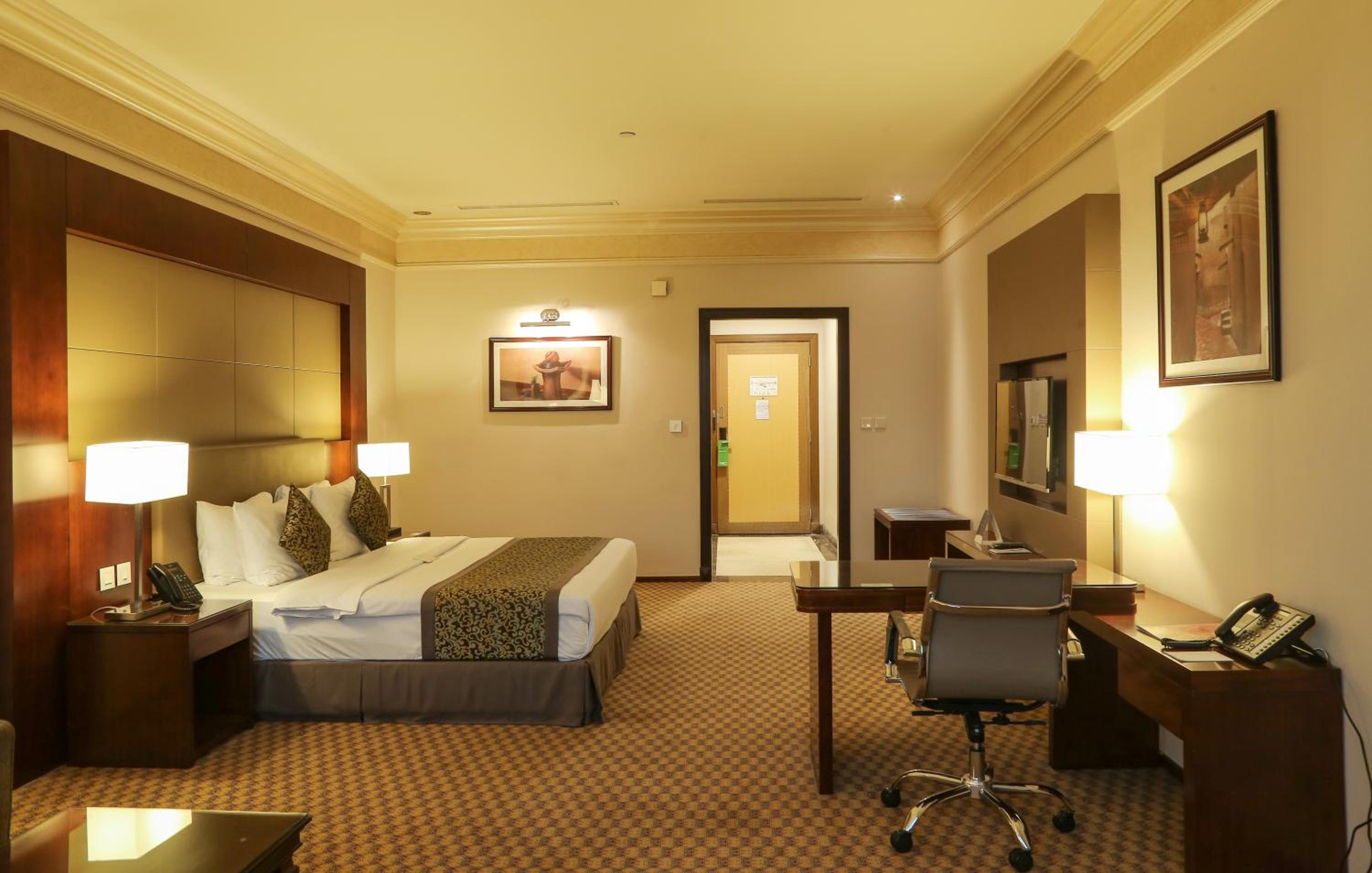Superior Room - Non-Smoking - Photo 6