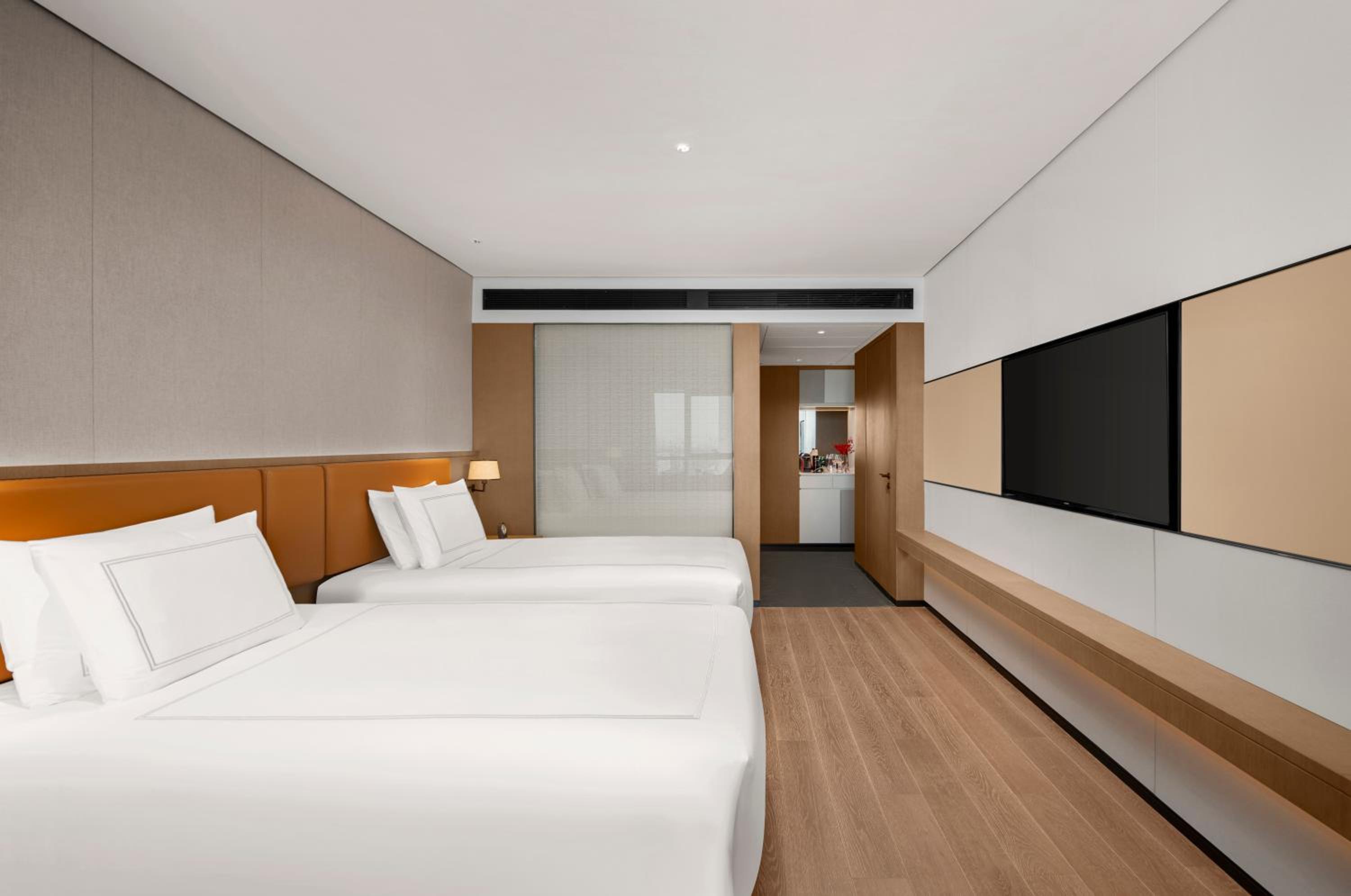 Swiss Select Twin Room - Photo 4