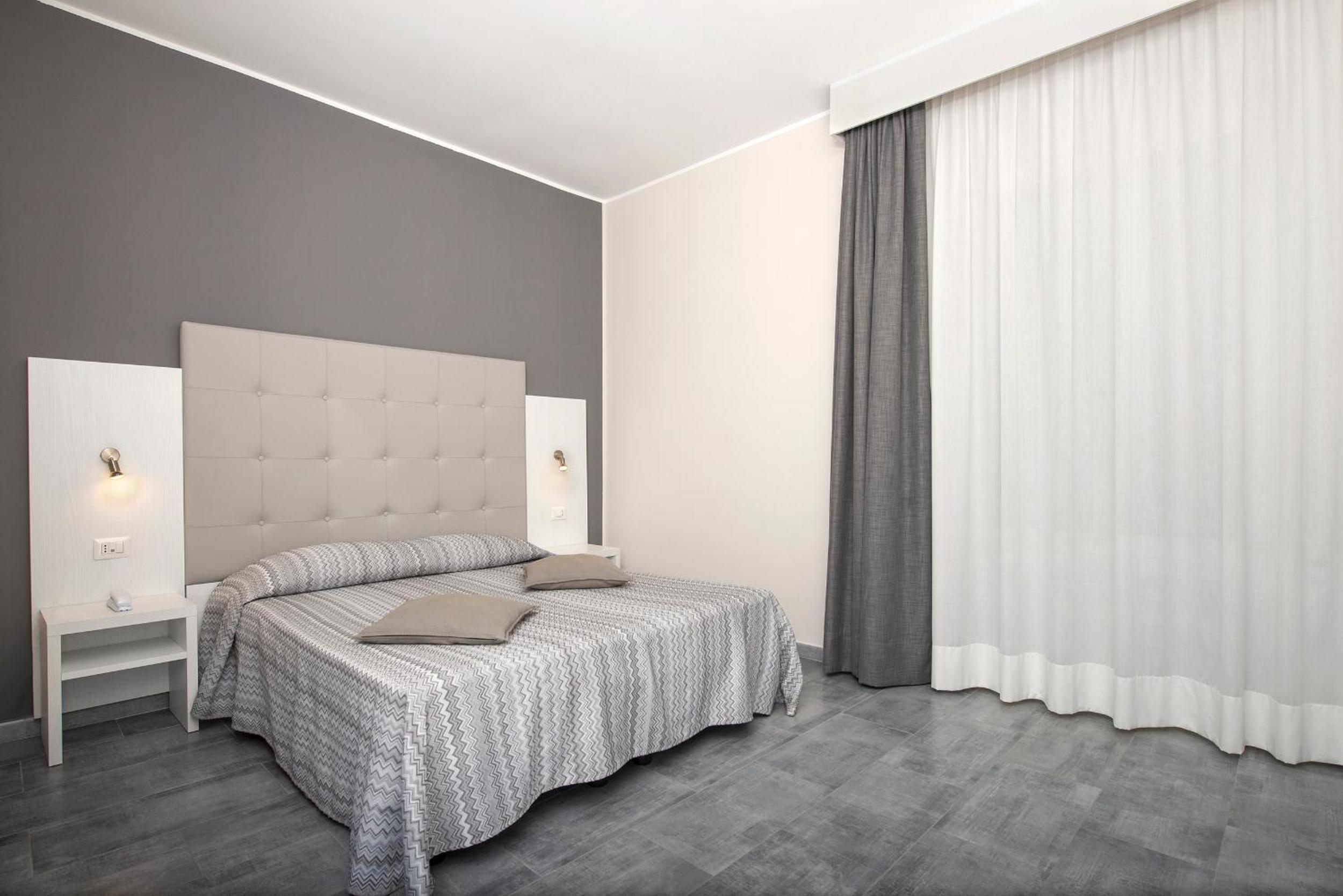 Superior Double or Twin Room - Photo 1