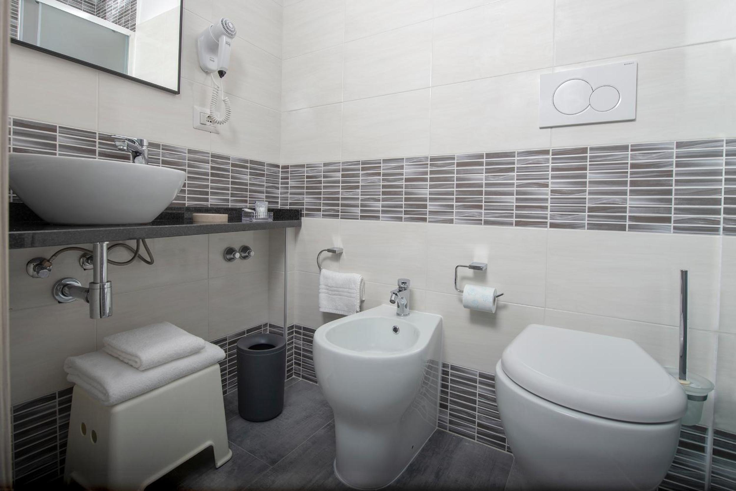 Superior Triple Room - Photo 9
