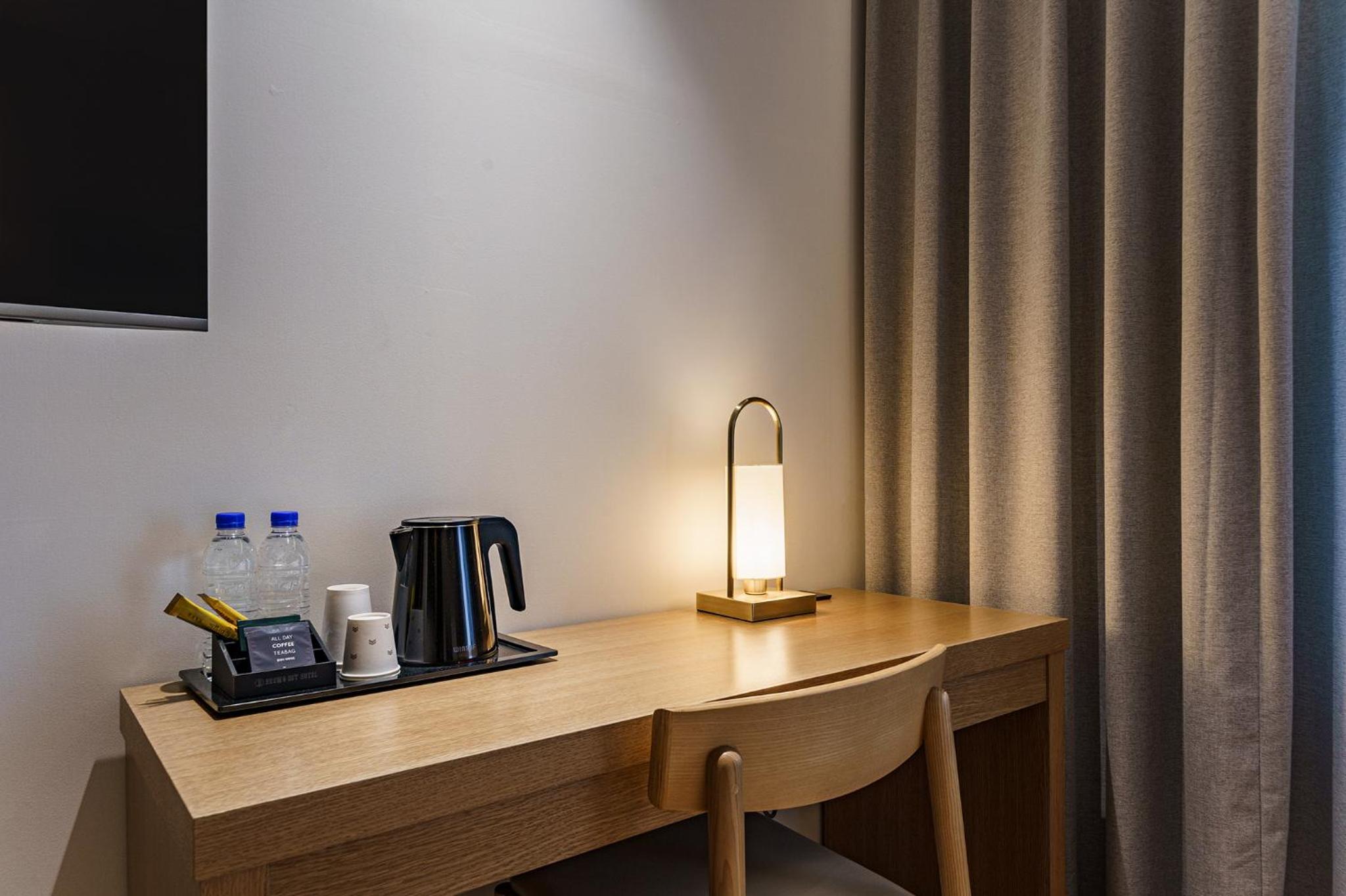 Deluxe Twin Room - Photo 6