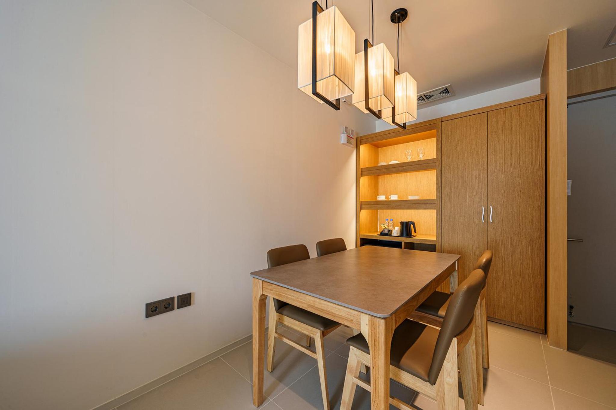 Suite - Photo 9