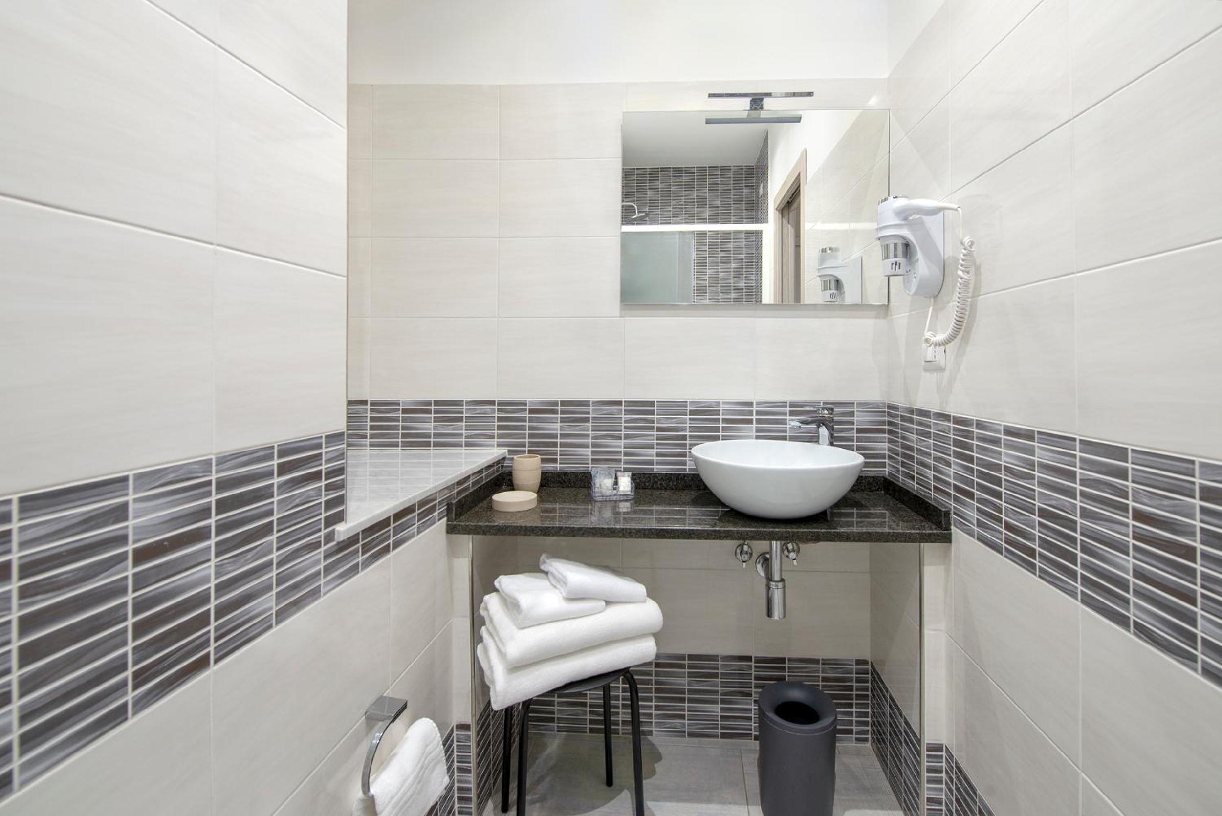 Superior Triple Room - Photo 4