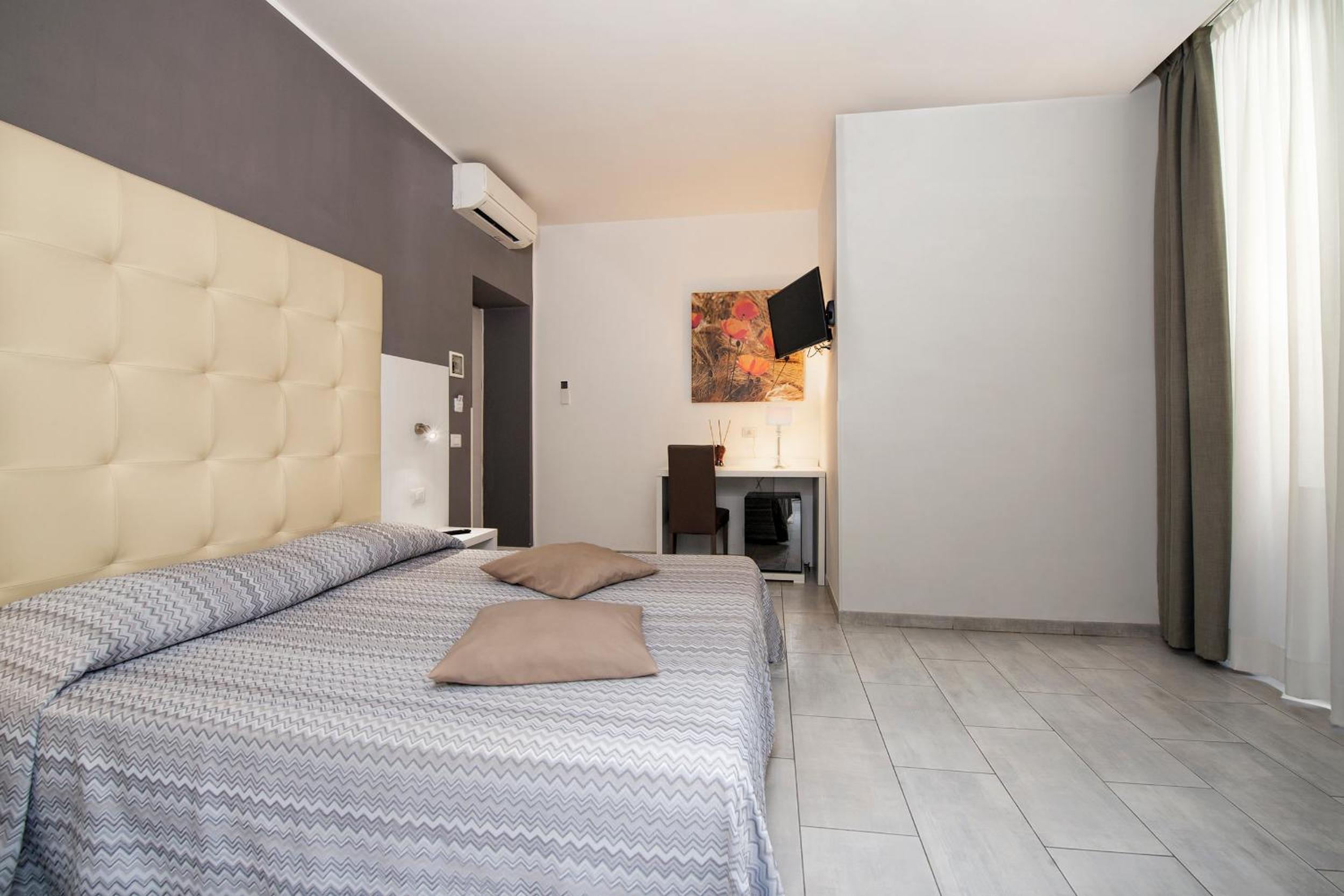 Superior Quadruple Room - Photo 5