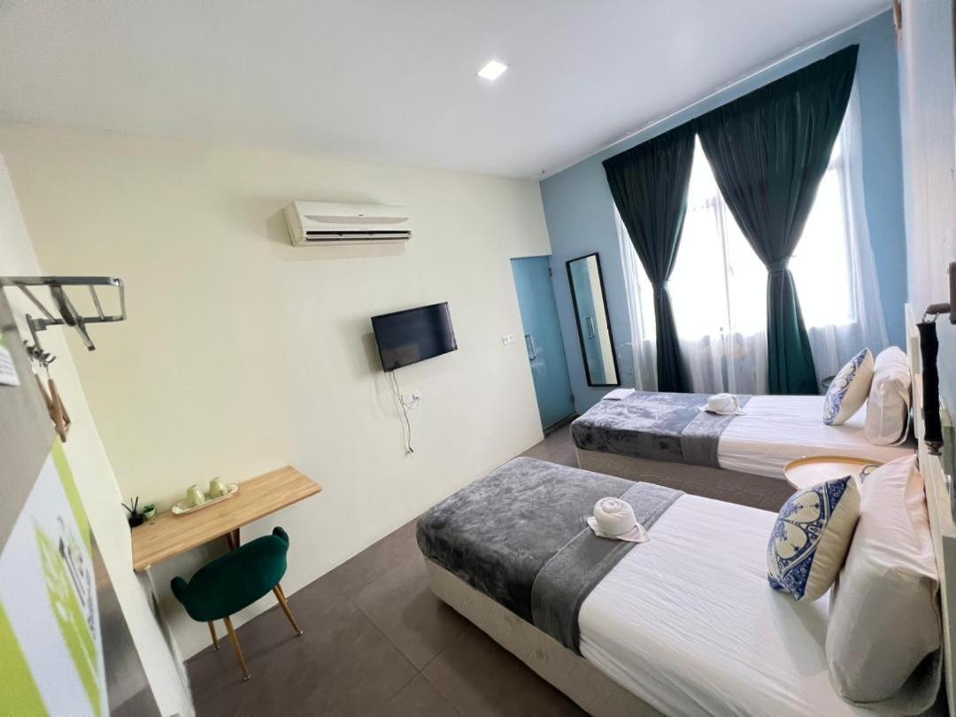 Premier Twin Room photo 3