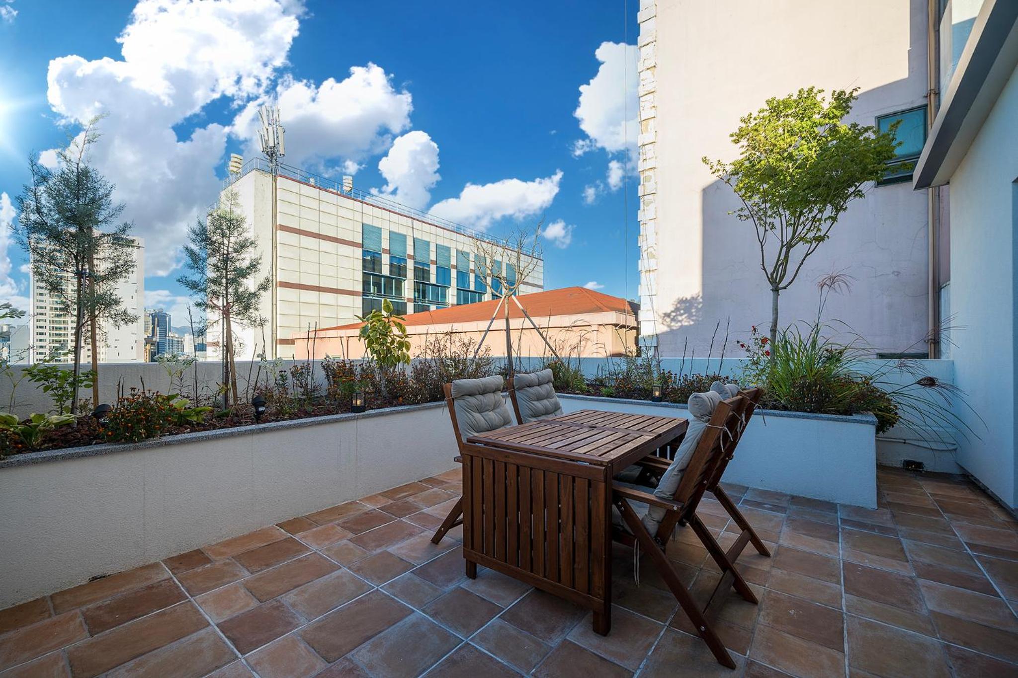 Suite with Terrace - Photo 13