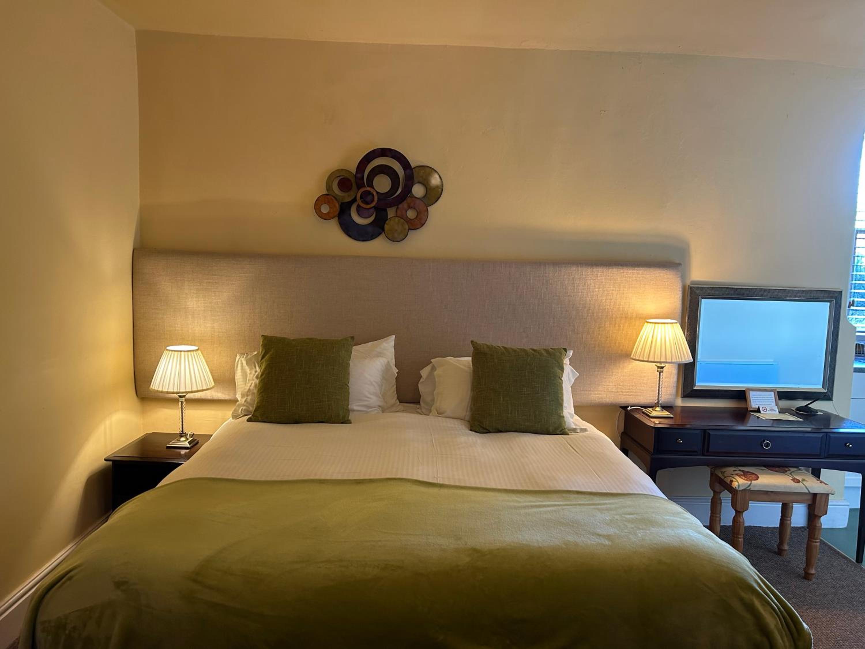 King Studio with Sofa Bed - Photo 1